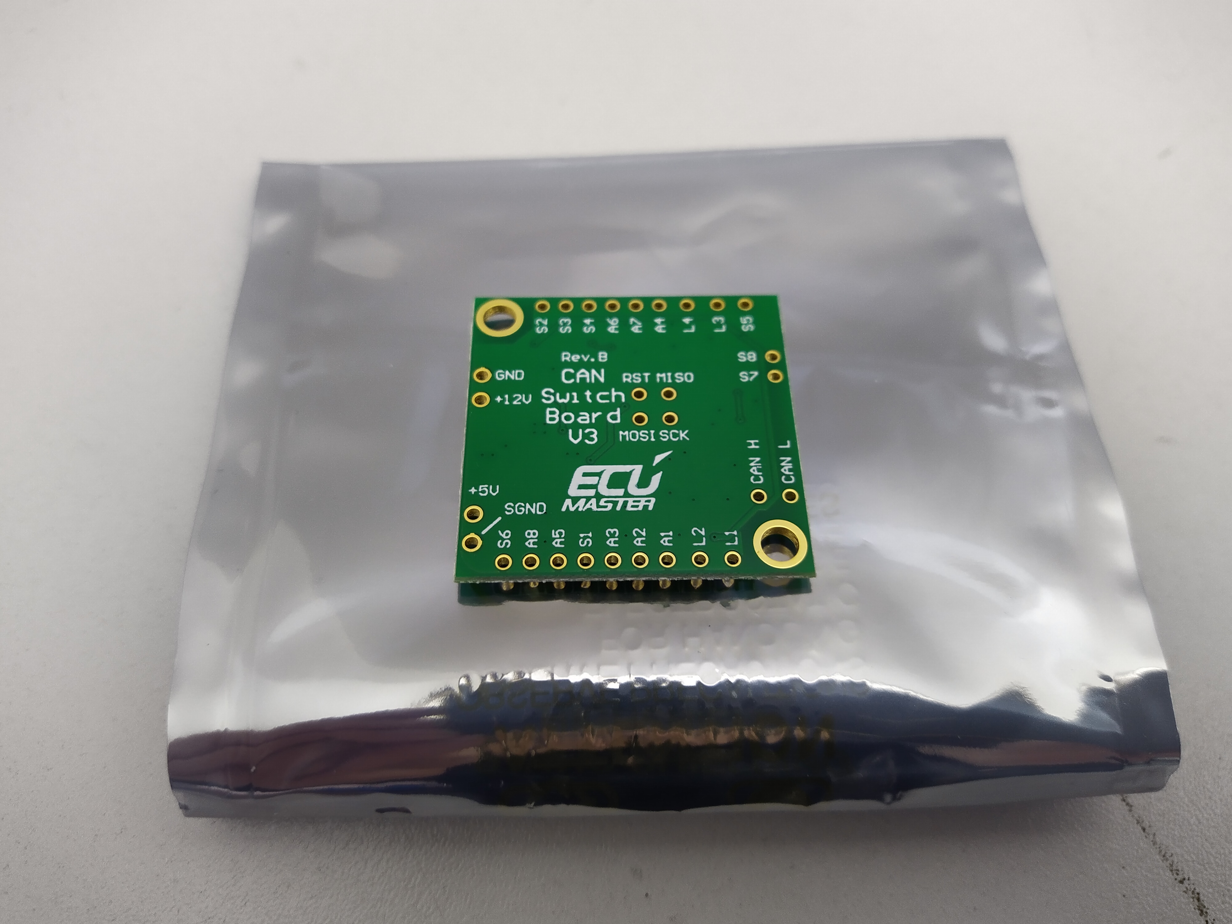 ECUMASTER CAN SWITCH BOARD V3