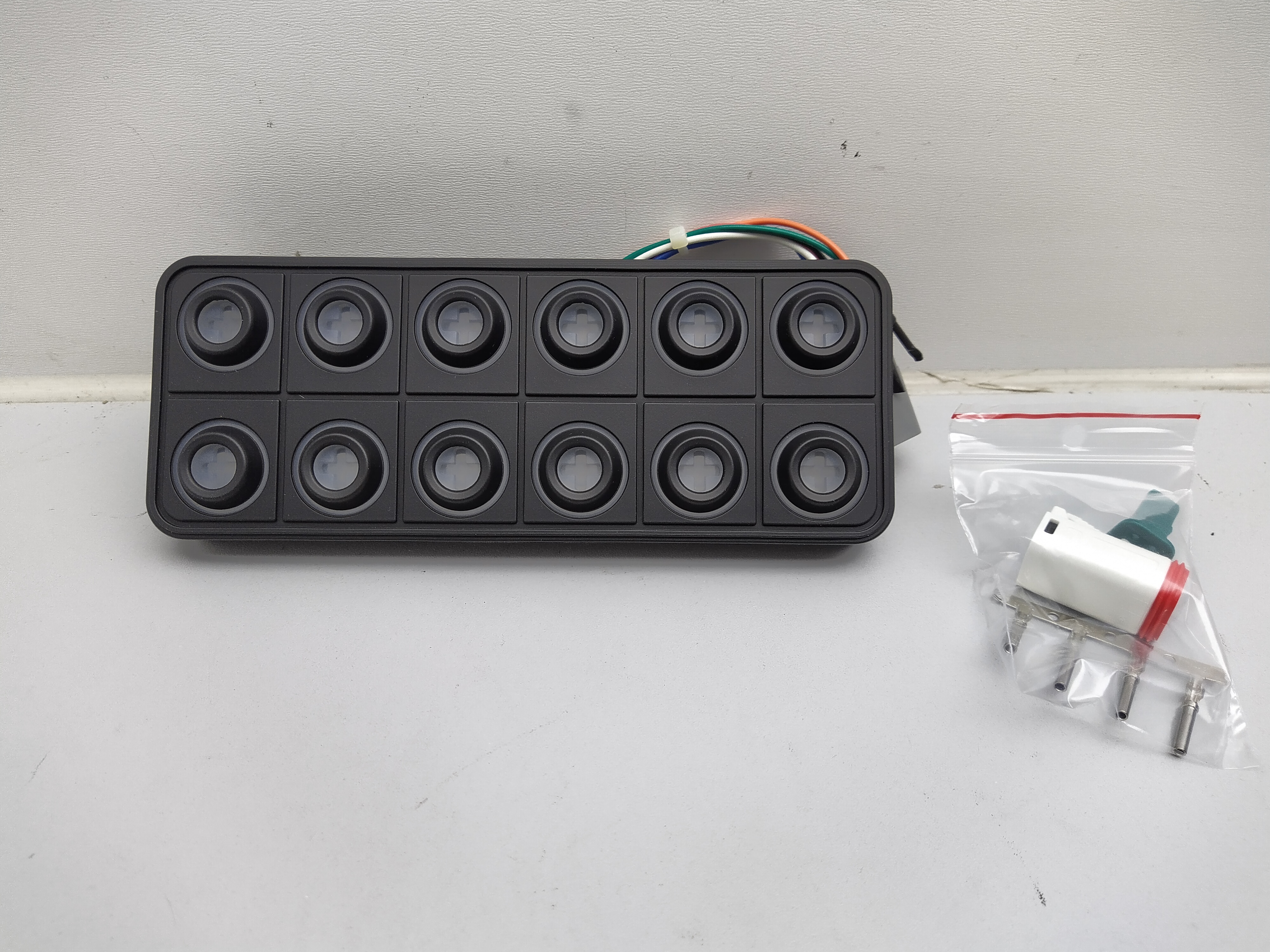 Ecumaster CAN keybord 12 buttons