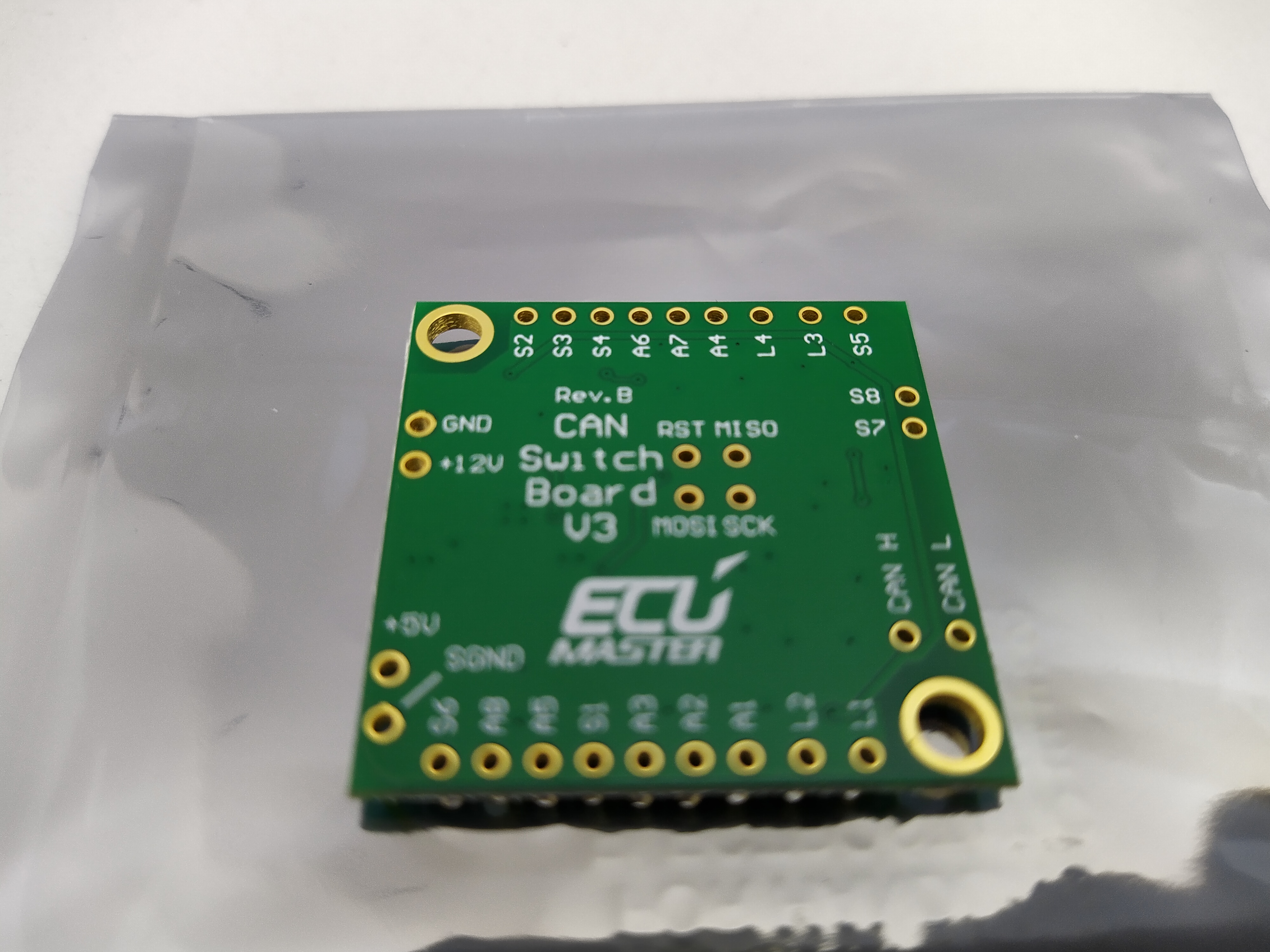 ECUMASTER CAN SWITCH BOARD V3