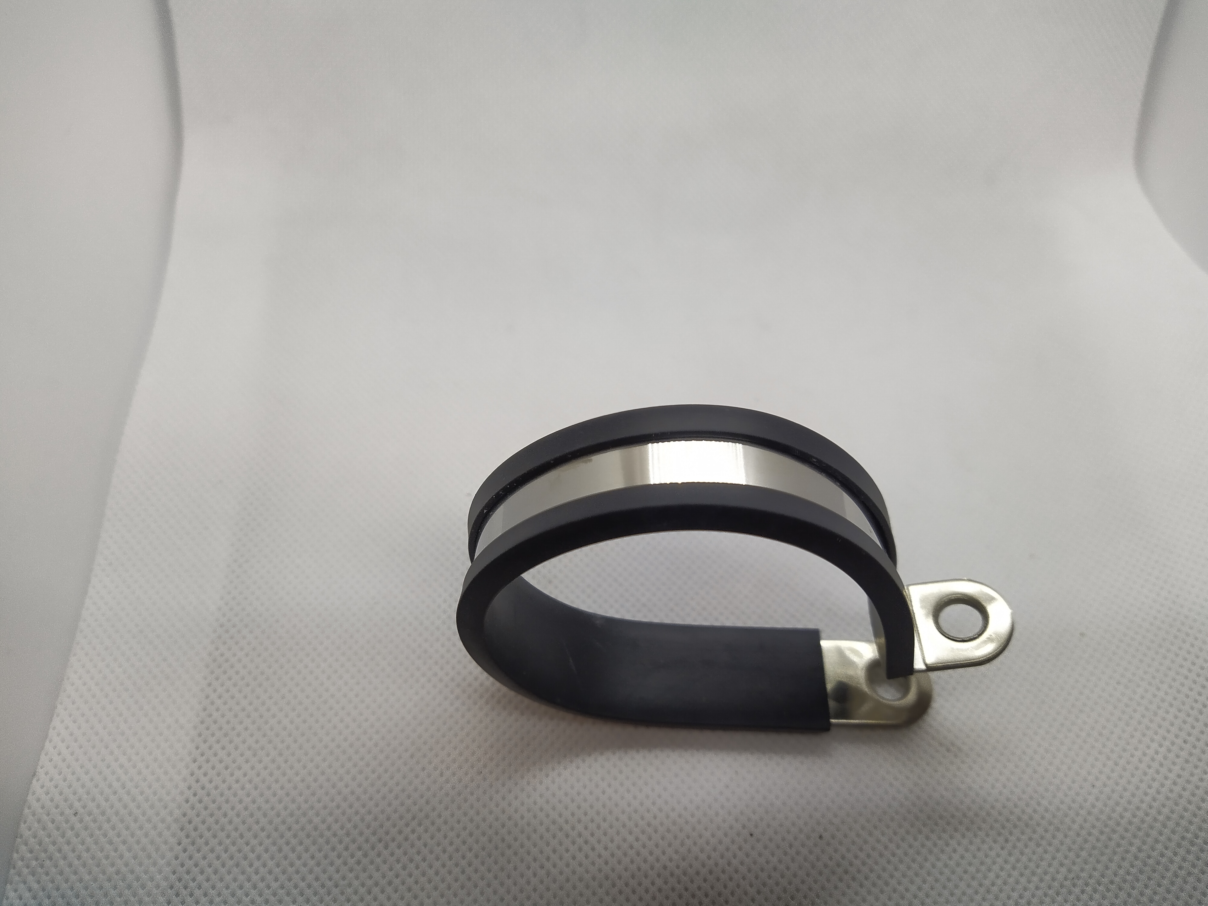 45mm gepolsterte Schlauchbefestigungsschlaufe Schlauchklemme aus Edelstahl V2A