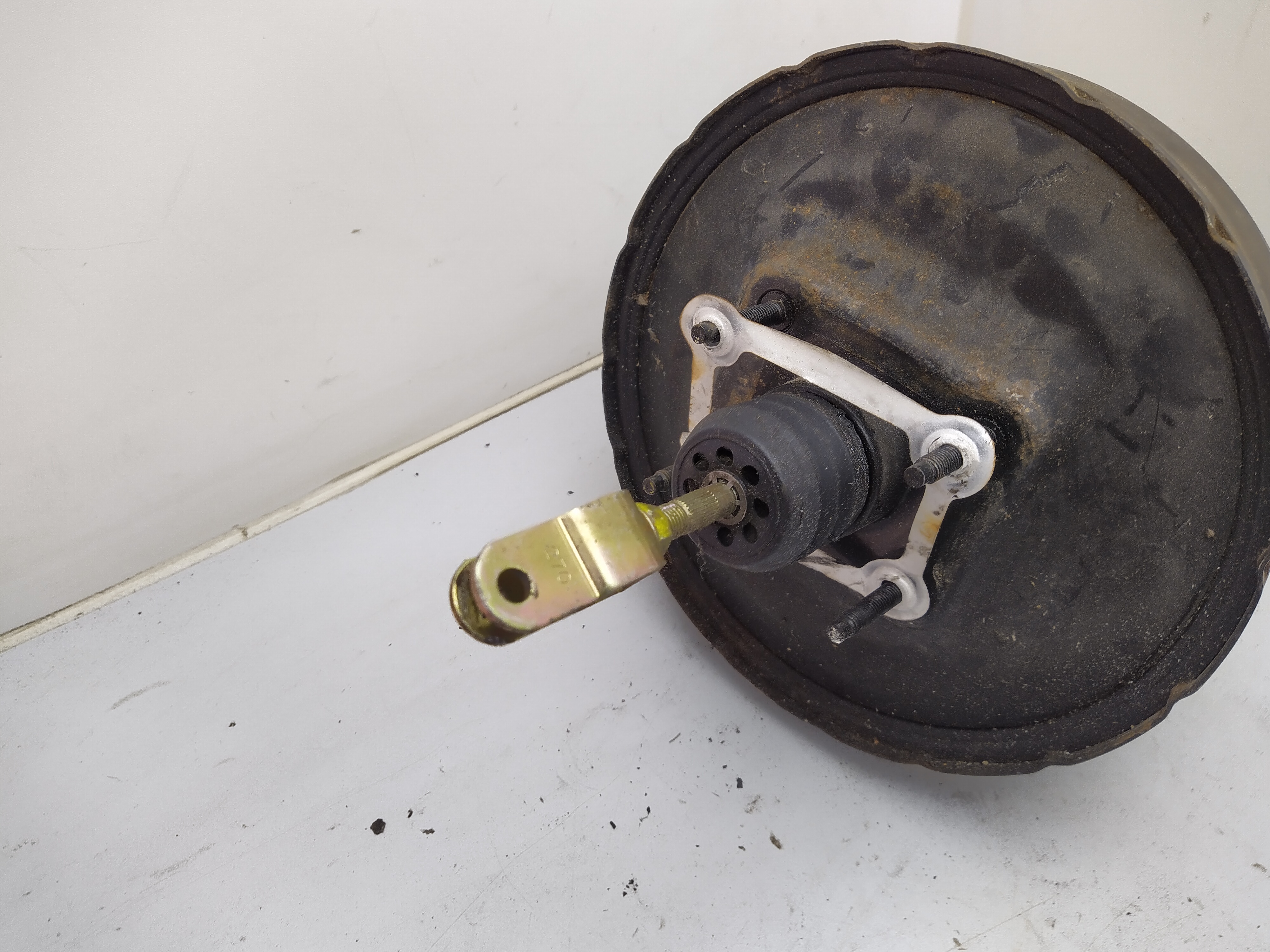Bremskraftverstärker von einen Subaru Legacy 2 BD BG