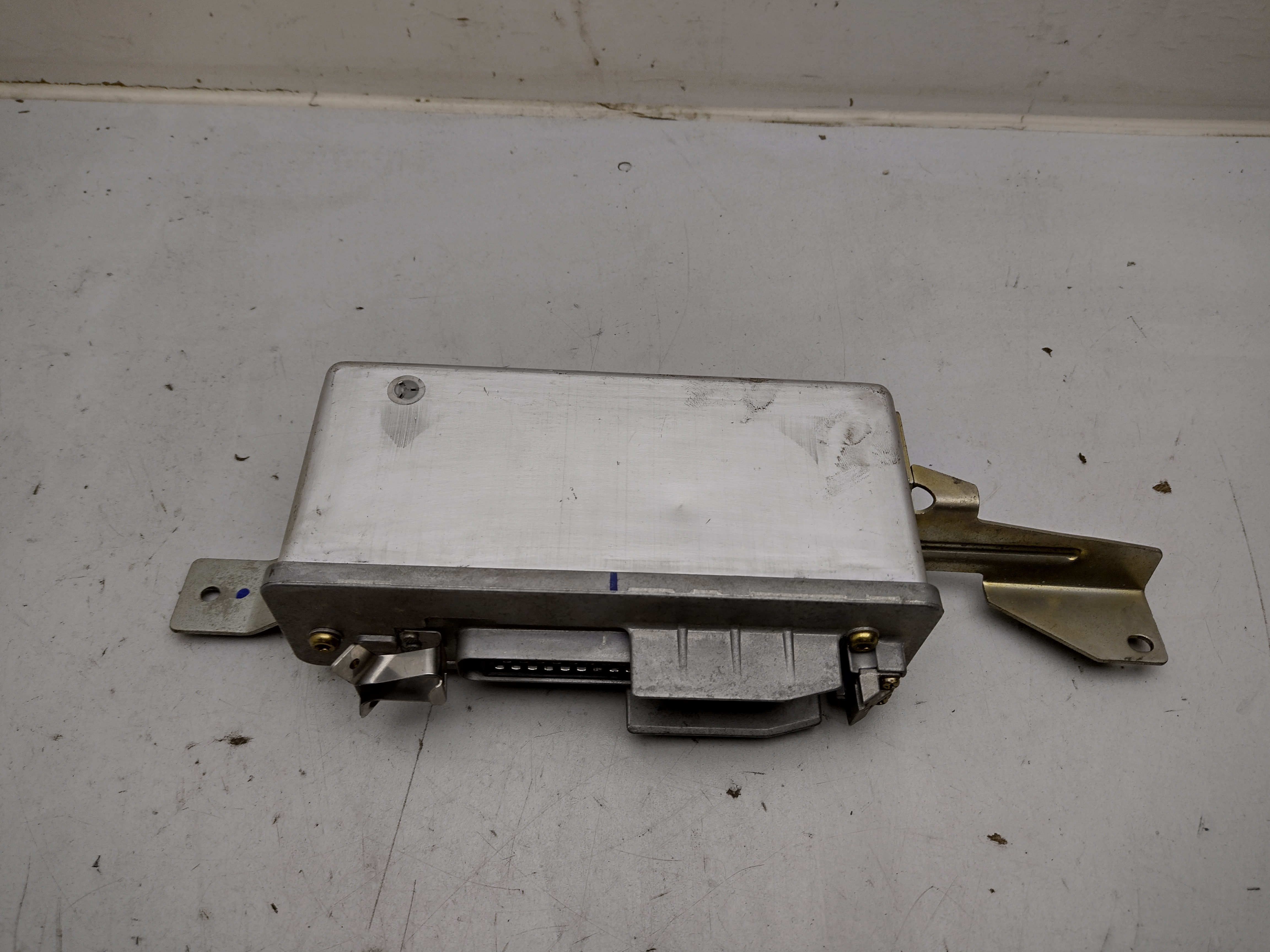 26720AA040 ABS Steuergerät von Subaru Legacy 1 BC BJF