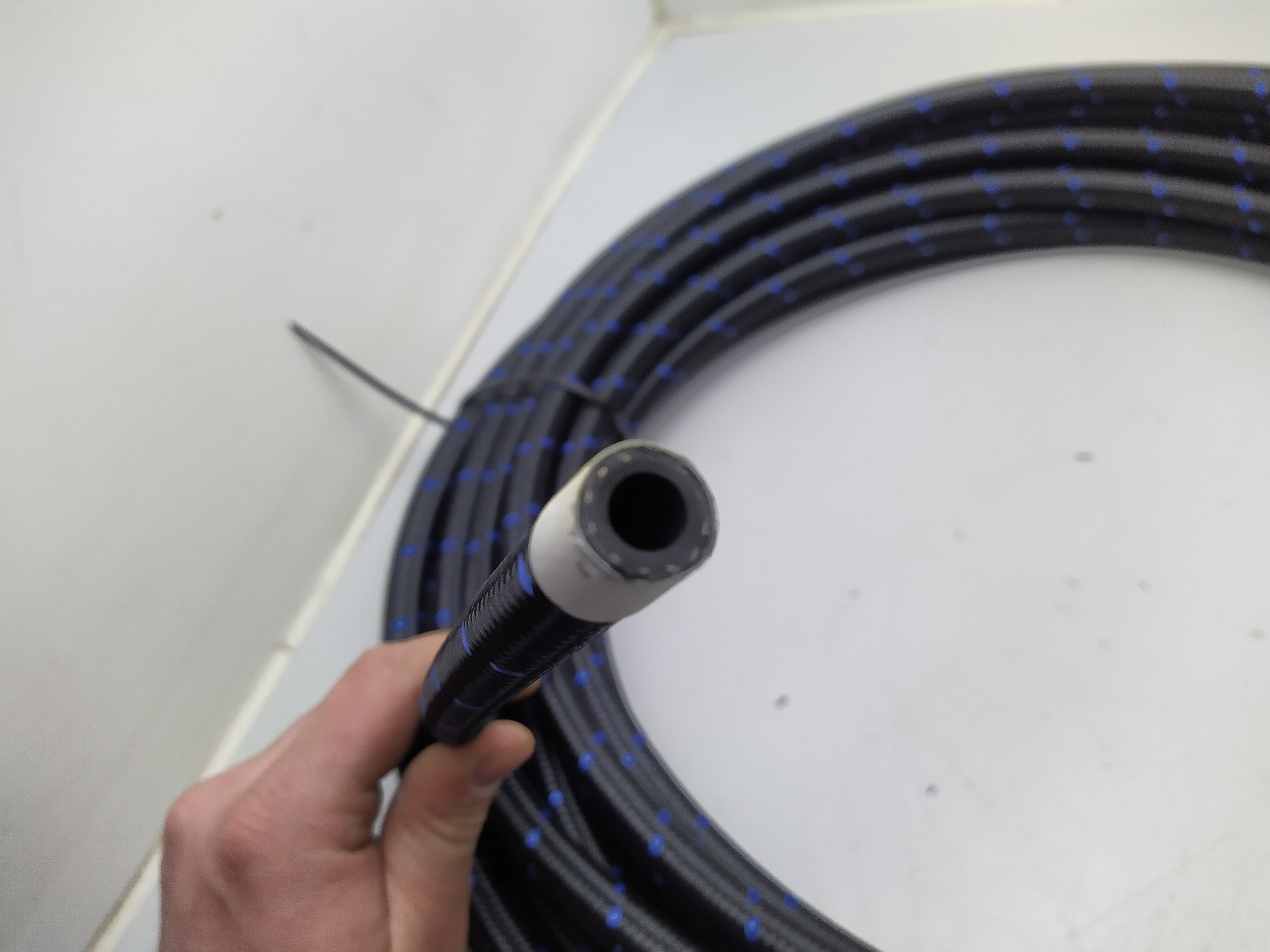 NBR Nylon Stahlflexleitung Dash 06 AN6 schwarz mit blauer Naht