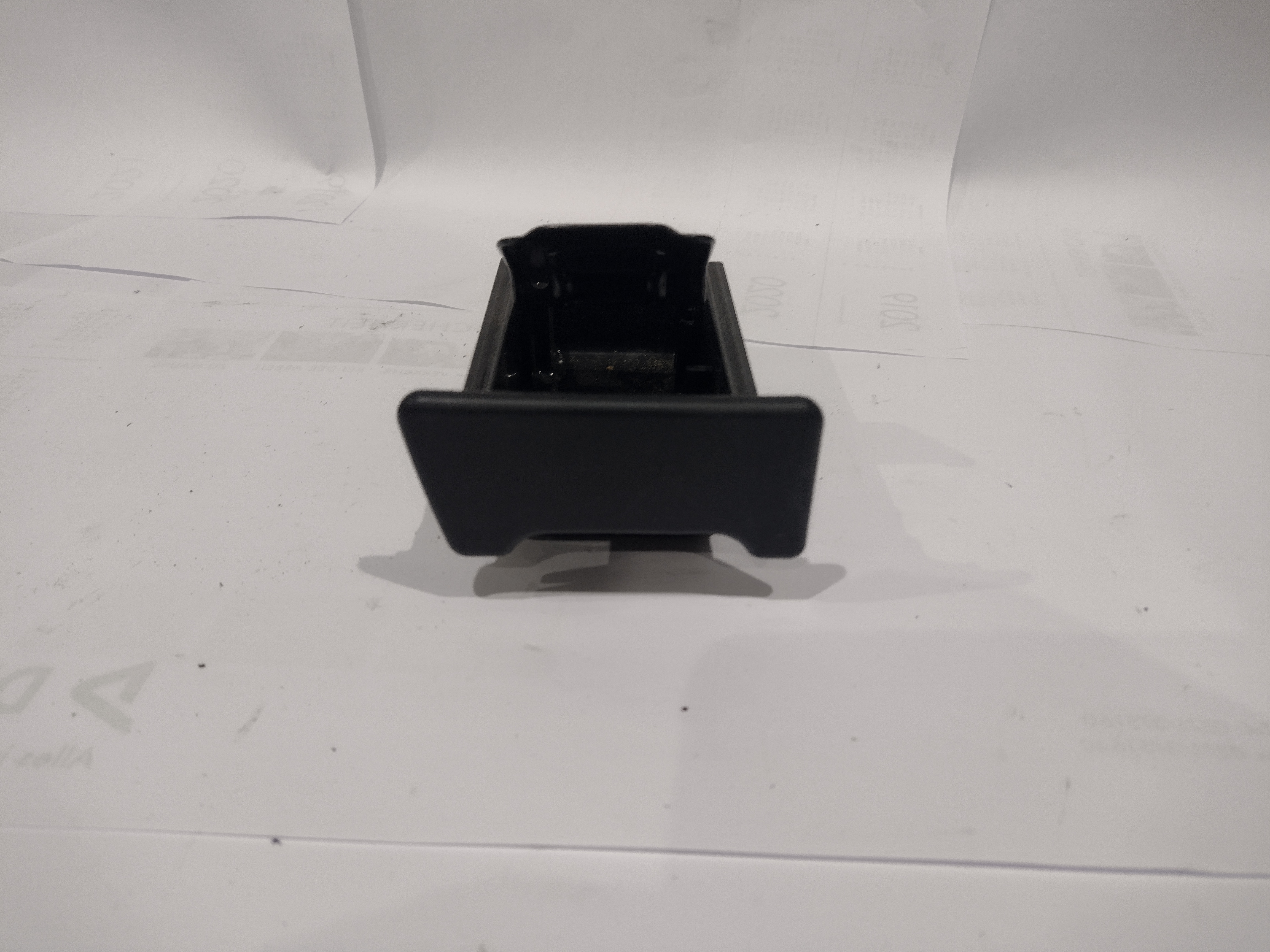 Aschenbecher für Subaru Outback H6 Legacy BE BH 66160AE000