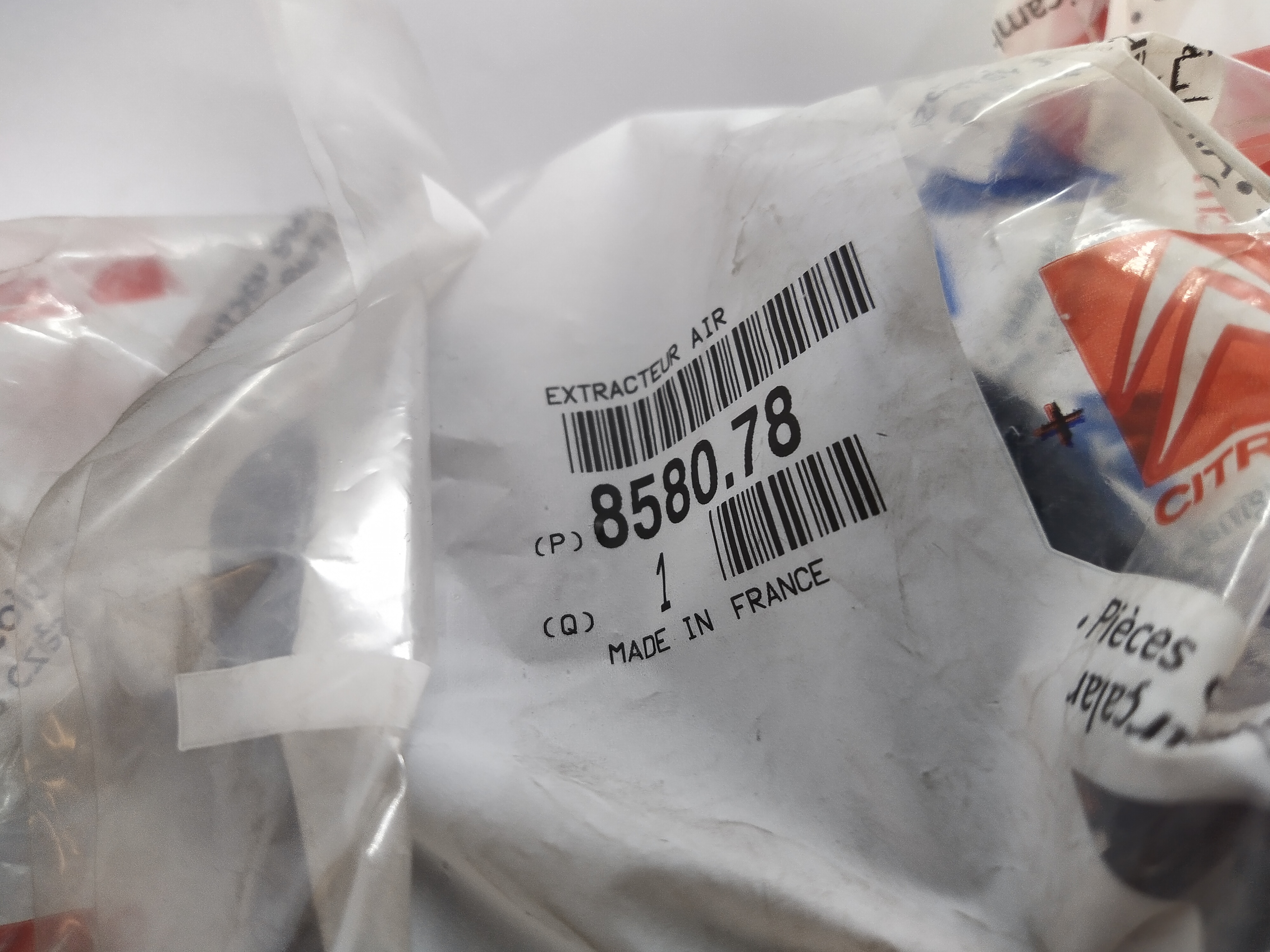 Original Peugeot 206 206+ 206CC Luftauslass, Belüftungsschlitz 858078 NEU NOS
