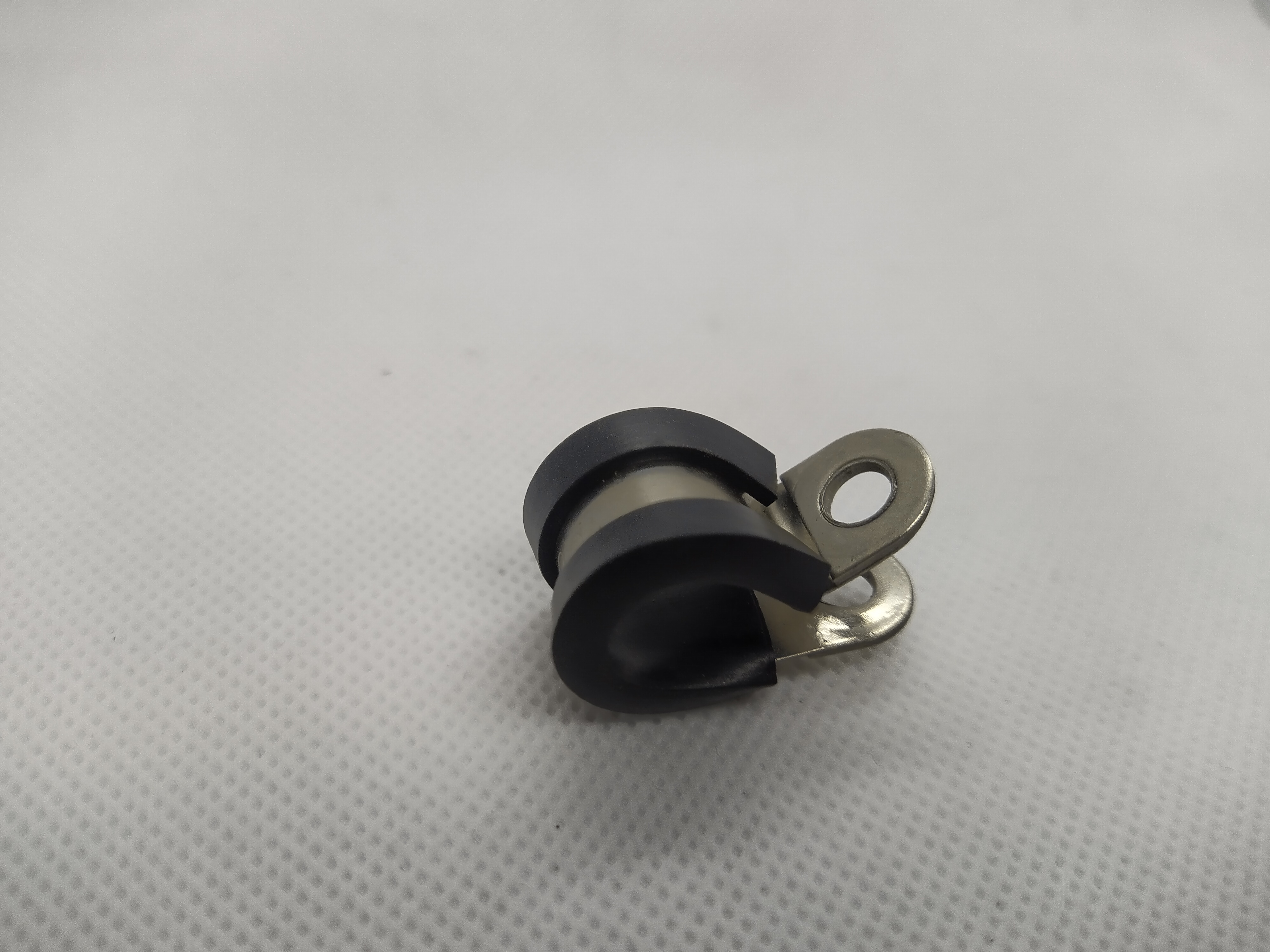 10mm gepolsterte Schlauchbefestigungsschlaufe Schlauchklemme aus Edelstahl V2A