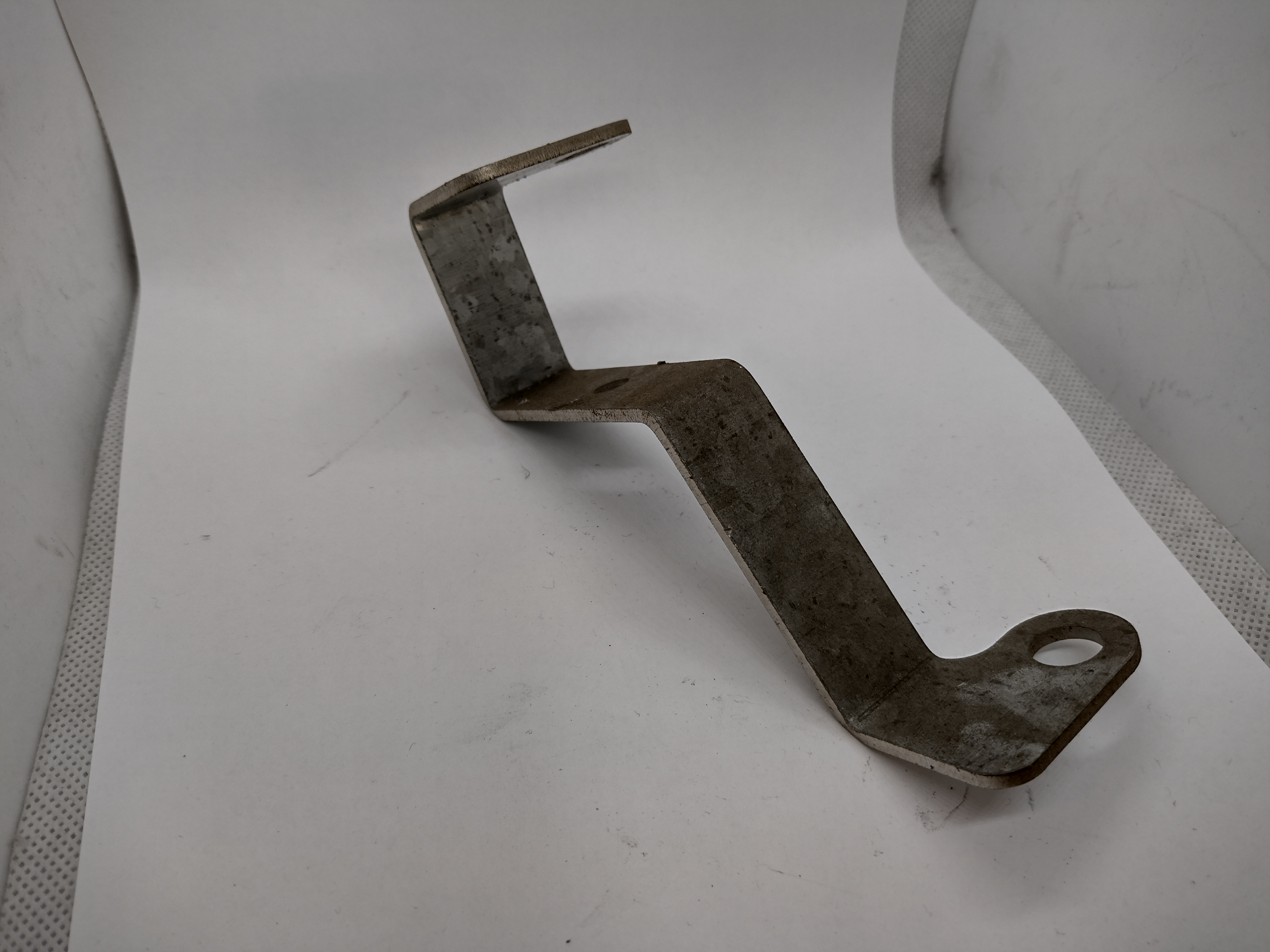 Peugeot / Citroen Halter 6382R1 NEU NOS NEW OEM