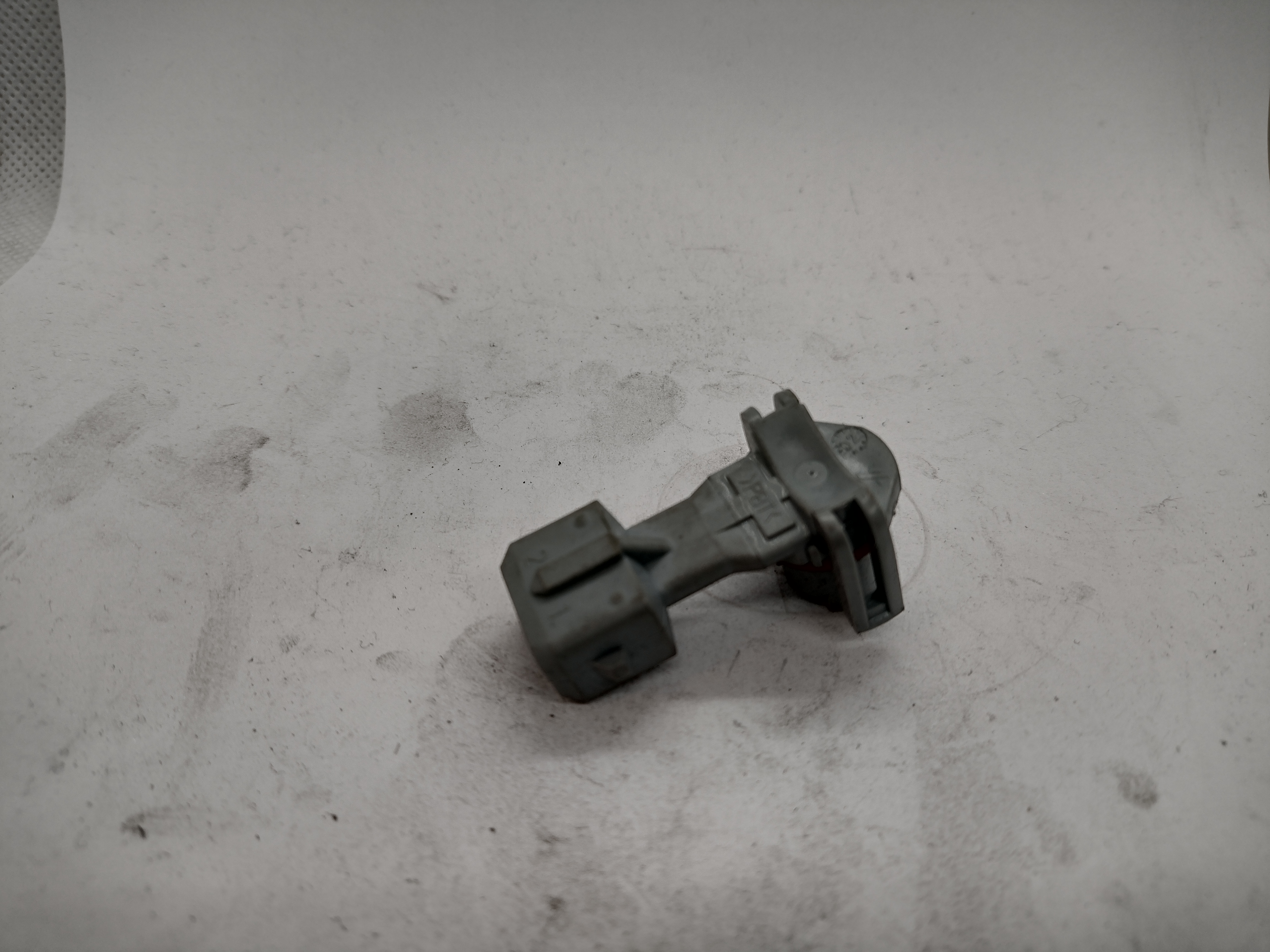 Peugeot / Citroen STECKER SOCKEL 6541G6 NEU NOS NEW OEM