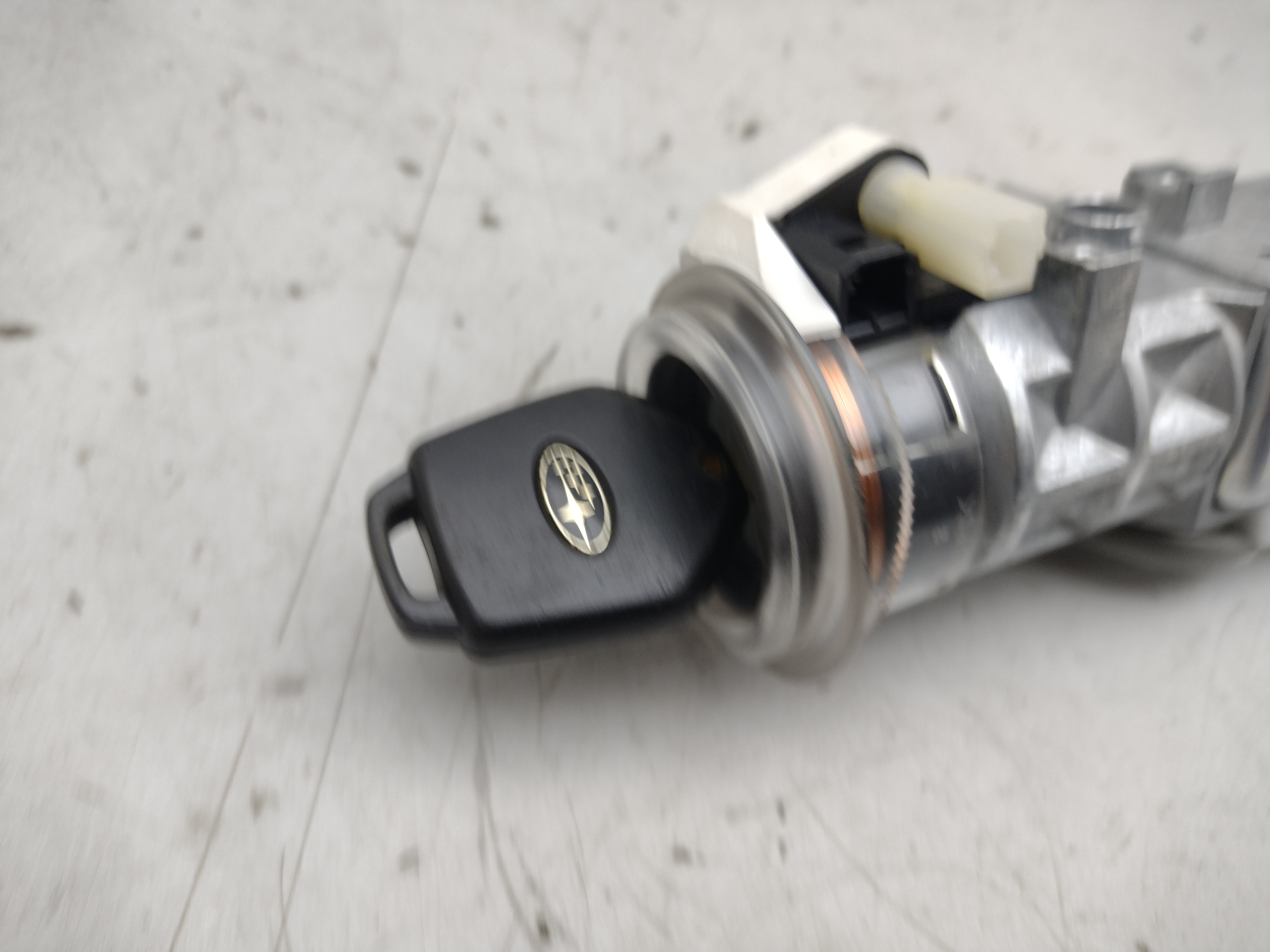 Zündschloss 88215AG000 mit Schlüssel für Subaru Legacy BL BP 03-08