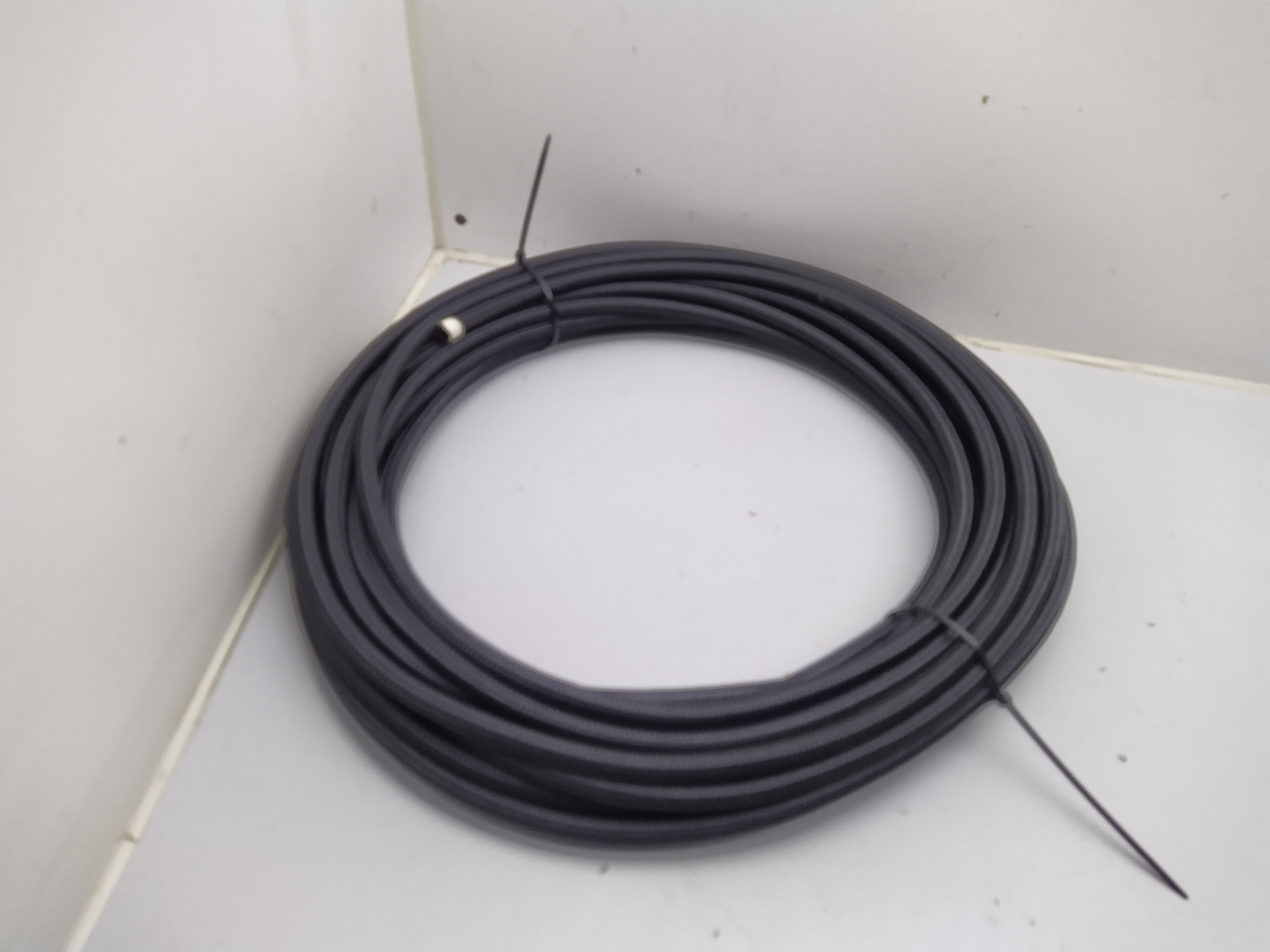 NBR Nylon Stahlflexleitung Dash 4 AN4 schwarz