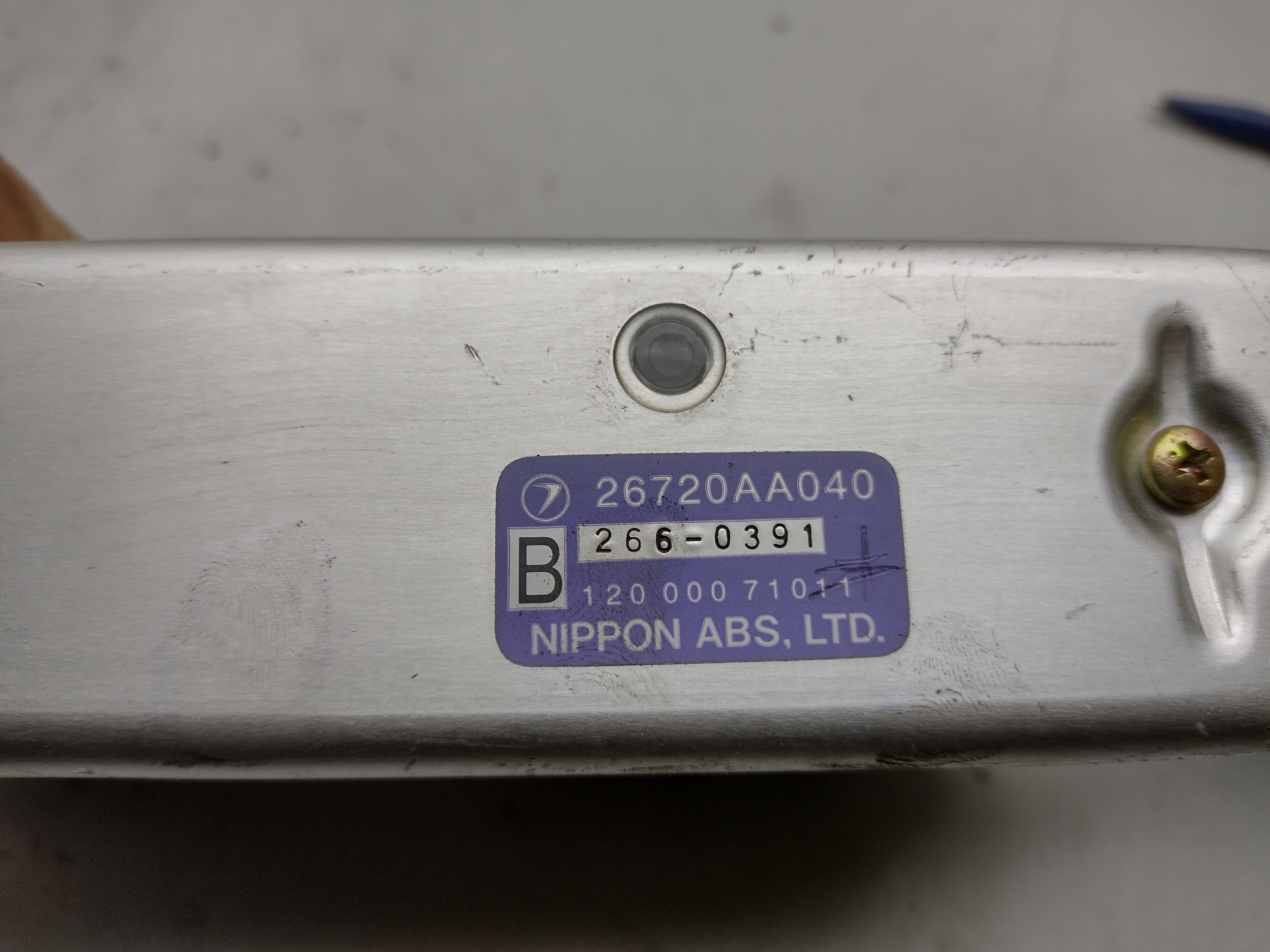 26720AA040 ABS Steuergerät von Subaru Legacy 1 BC BJF