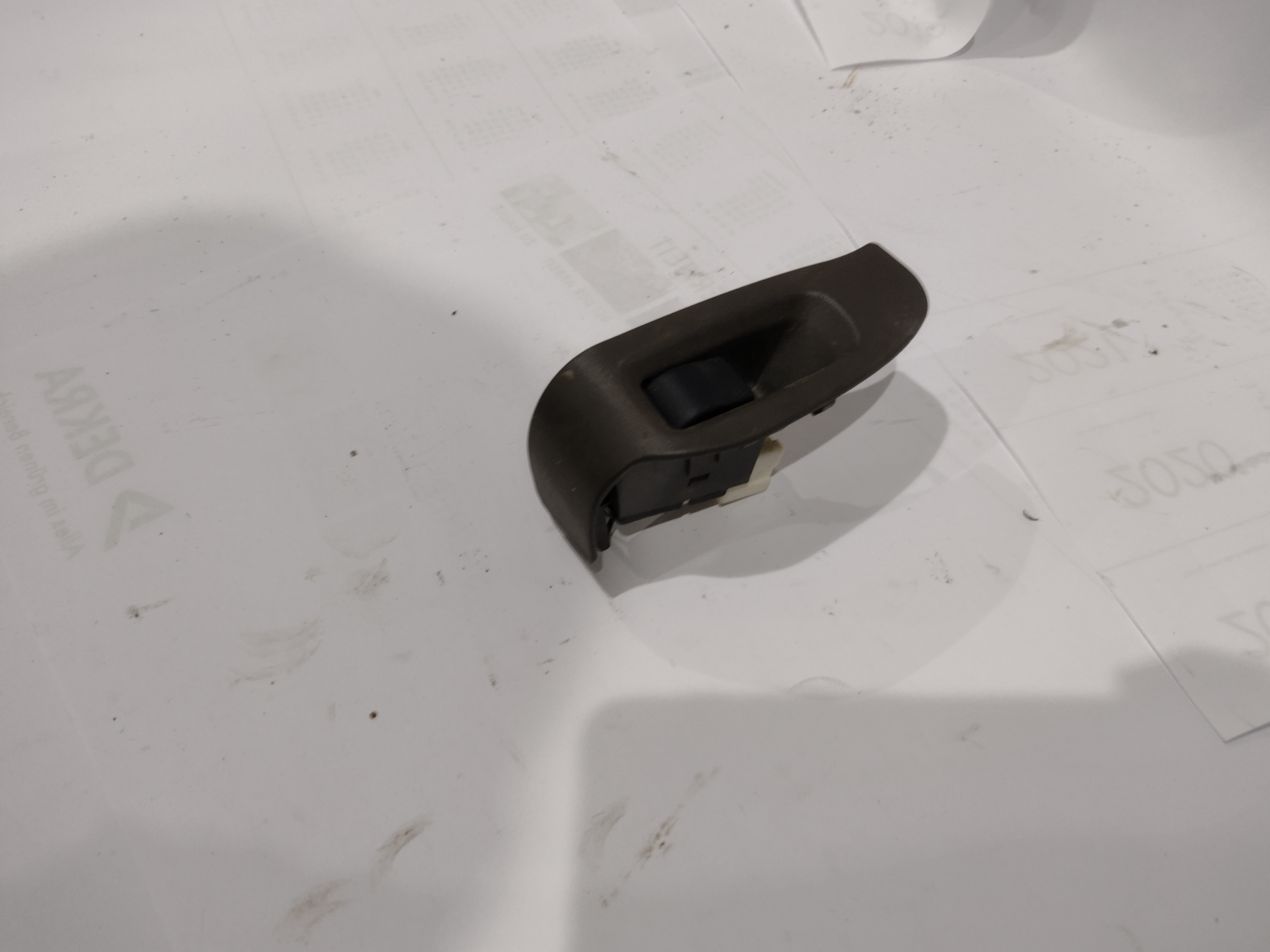 Schalter Fensterheber hinten links für Subaru Outback H6 Legacy BE BH 94266AE090