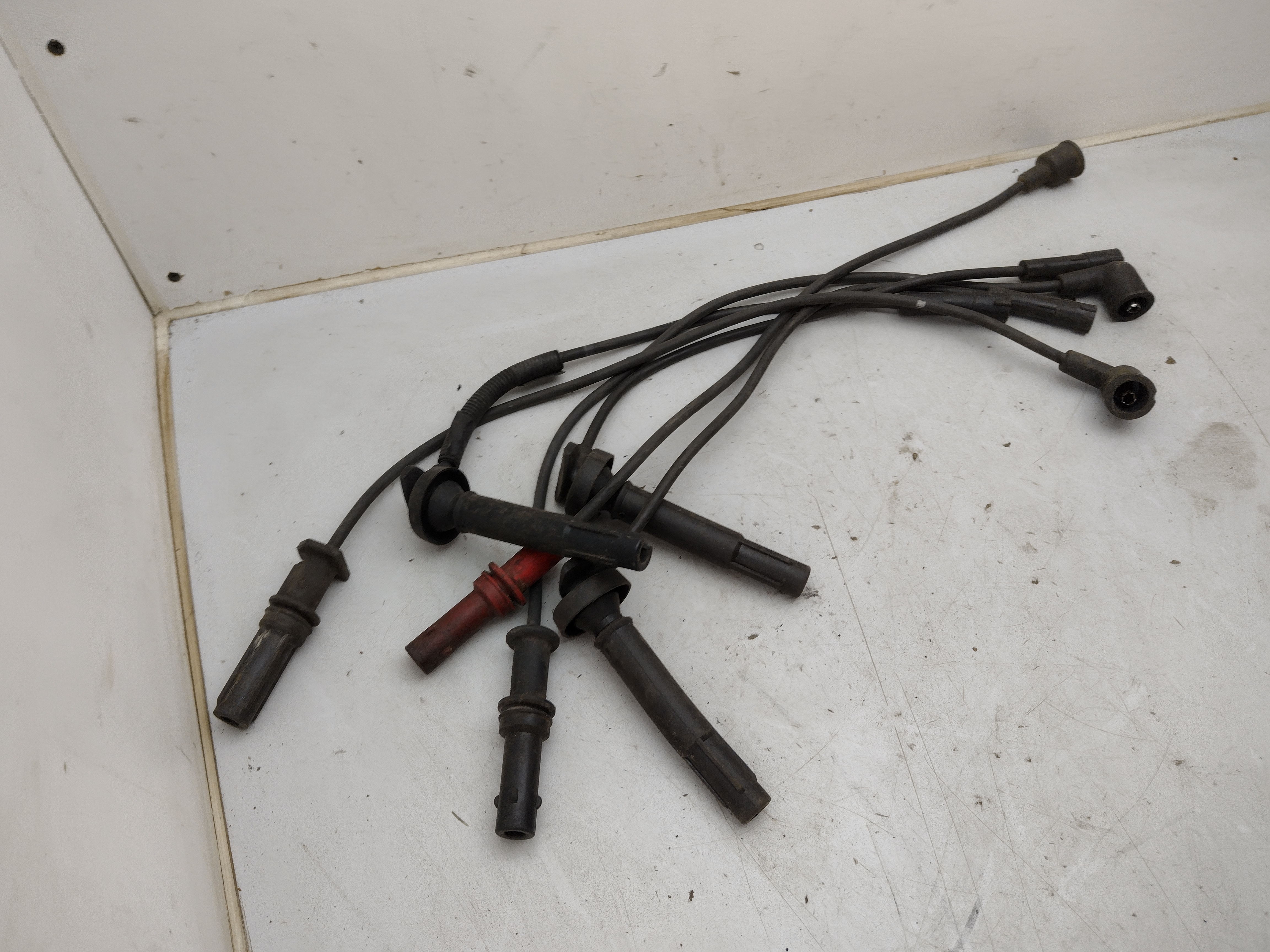 Restbestand Konvolut an Zündkabel für div Subaru Modelle