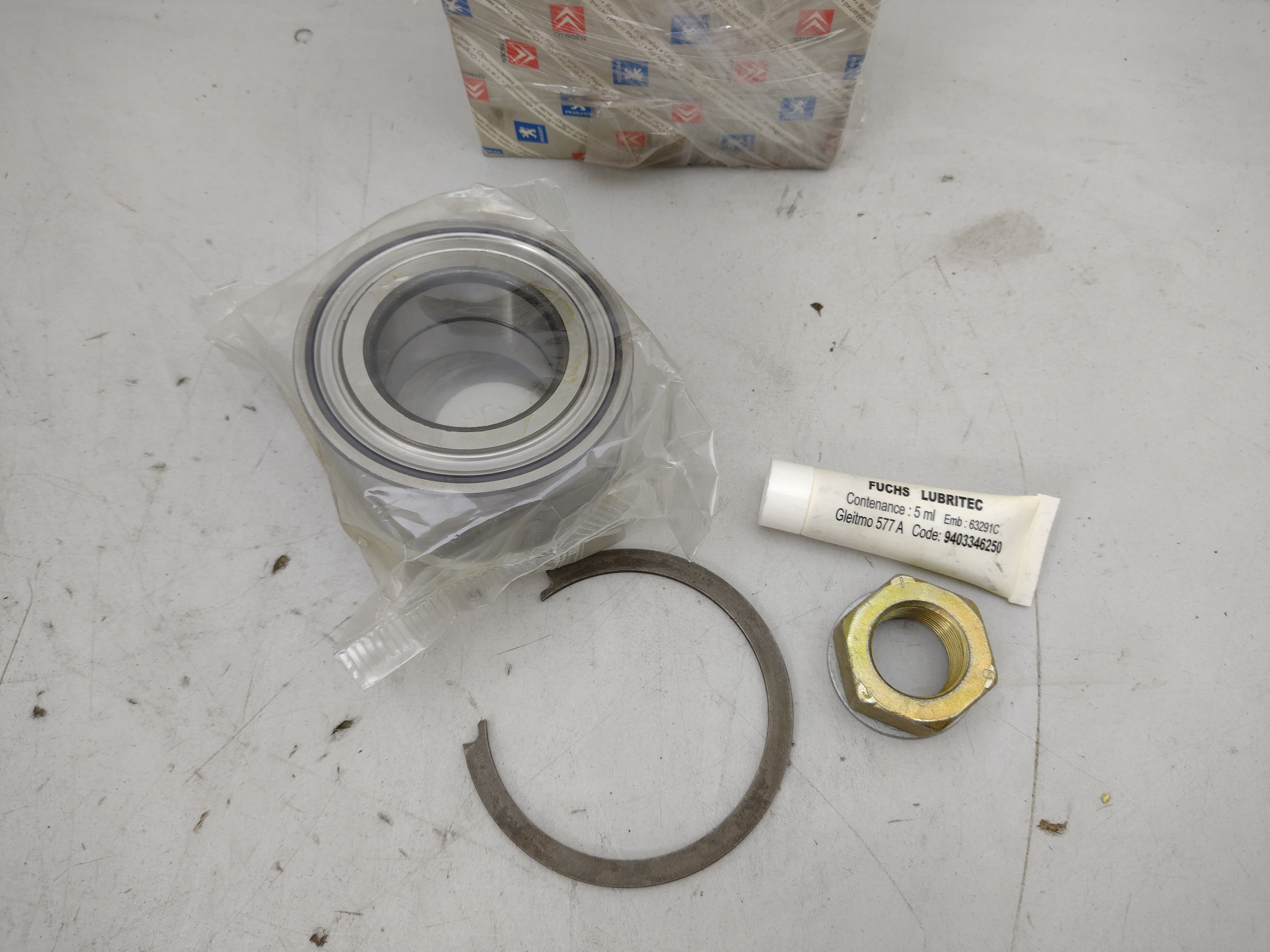 Peugeot / Citroen Radlagersatz vorne 335087 NOS NEW OEM