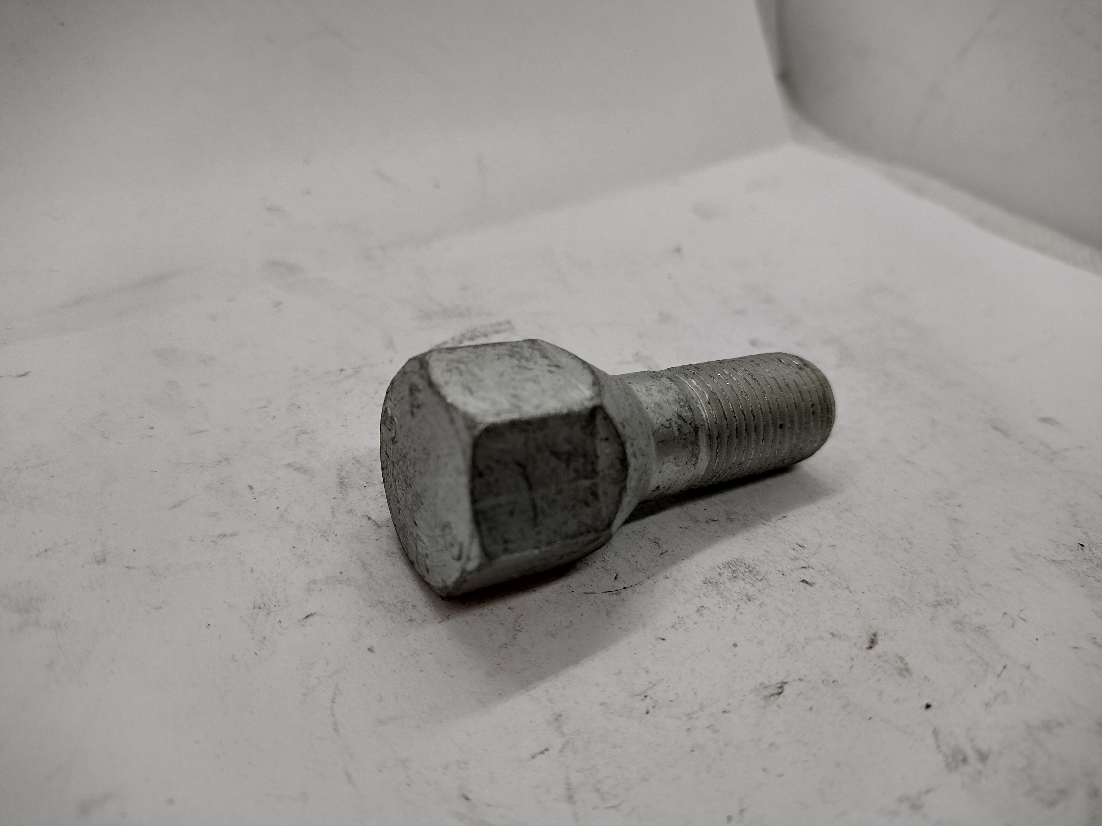 Citroen Jumper / Peugeot Boxer Radschraube 540554 NEU NOS NEW 