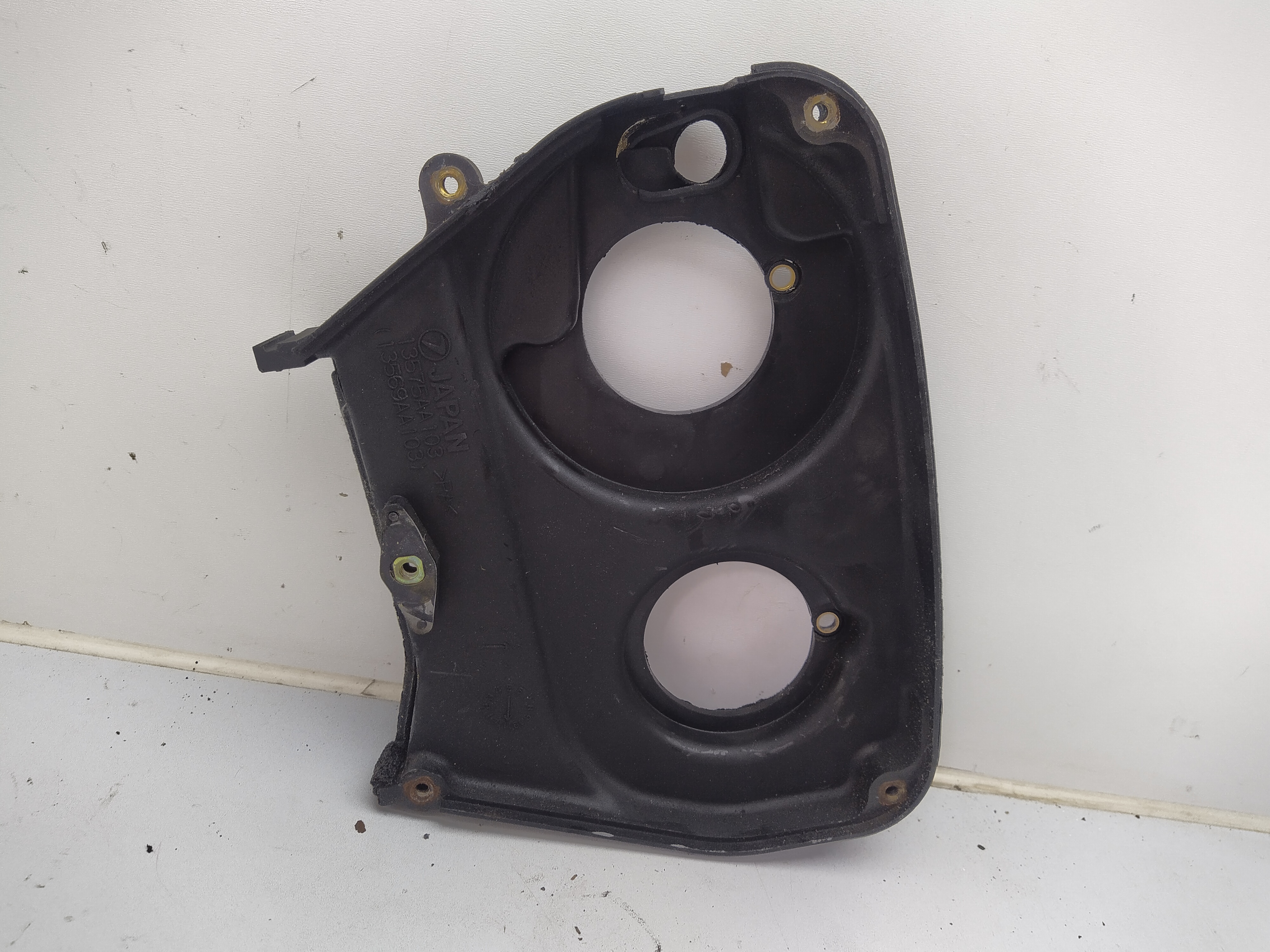 hintere linke Zahnriemenabdeckung für Subaru DOHC EJ20 EJ25 Motor Impreza / Legacy / Forester 13575AA103