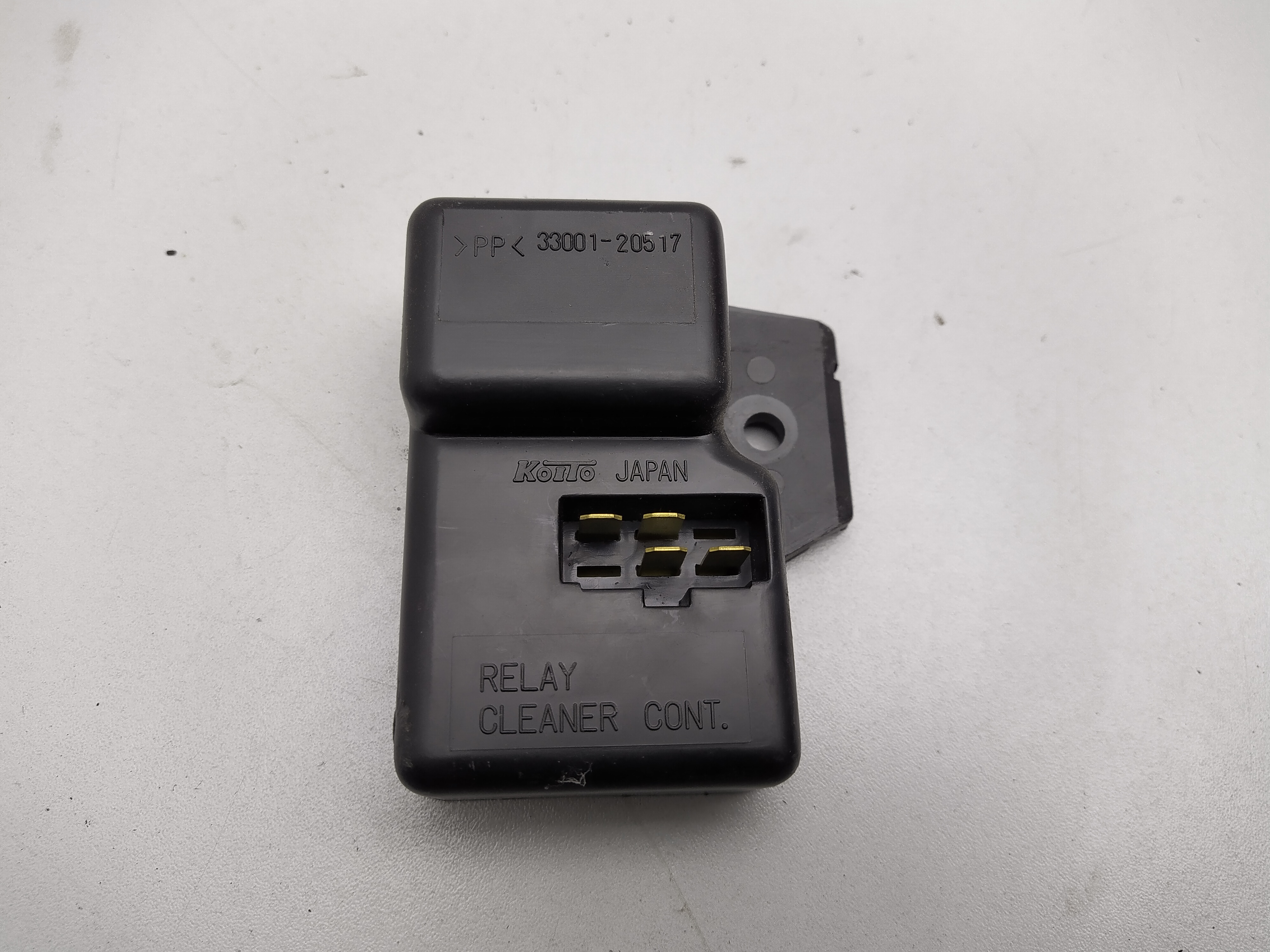Subaru 33001-20517 RELAY CLEANER CONT.