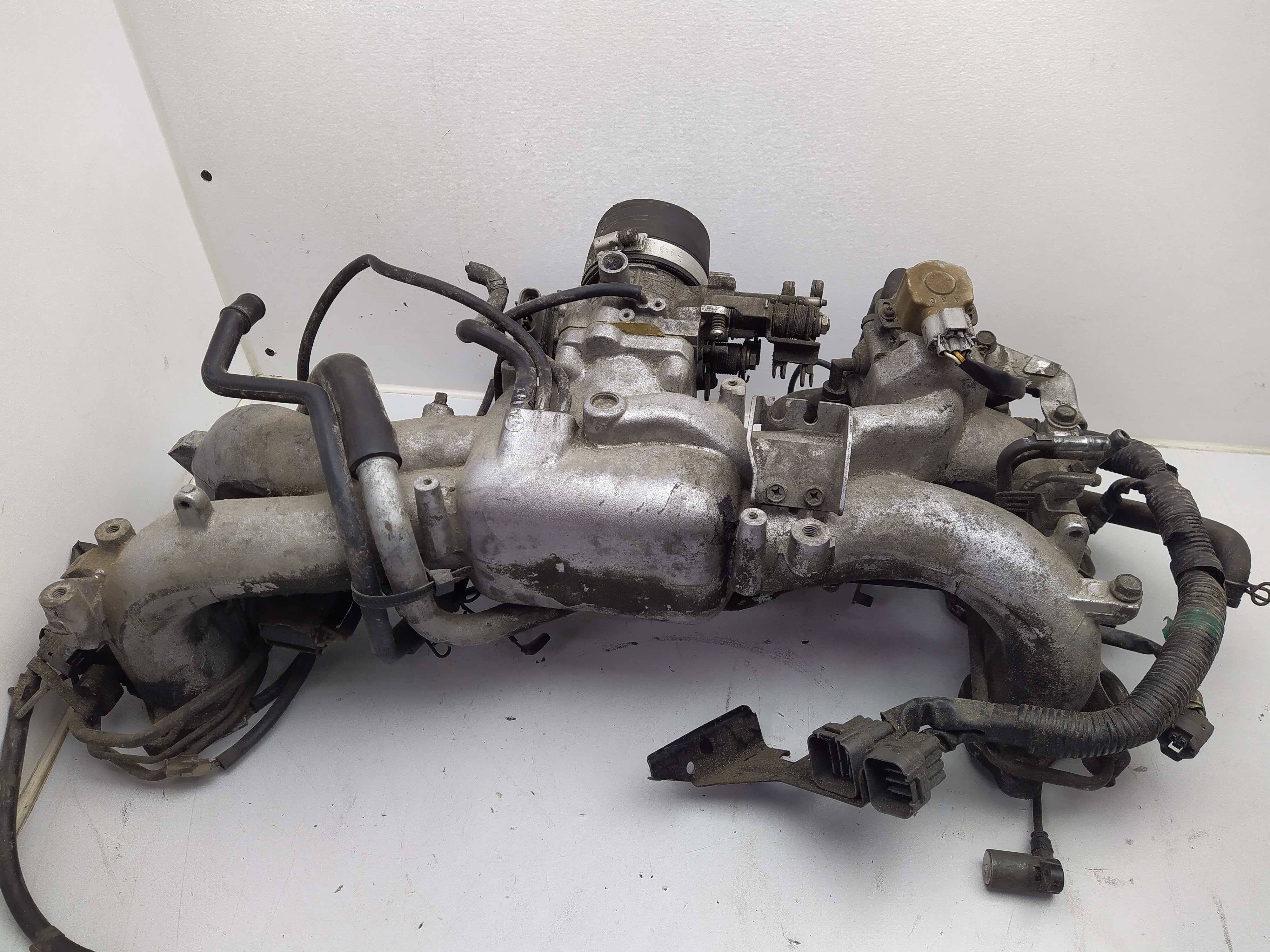Ansaugbrücke mit Anbauteilen Subaru Legacy Turbo BC BJF 200PS EJ20G