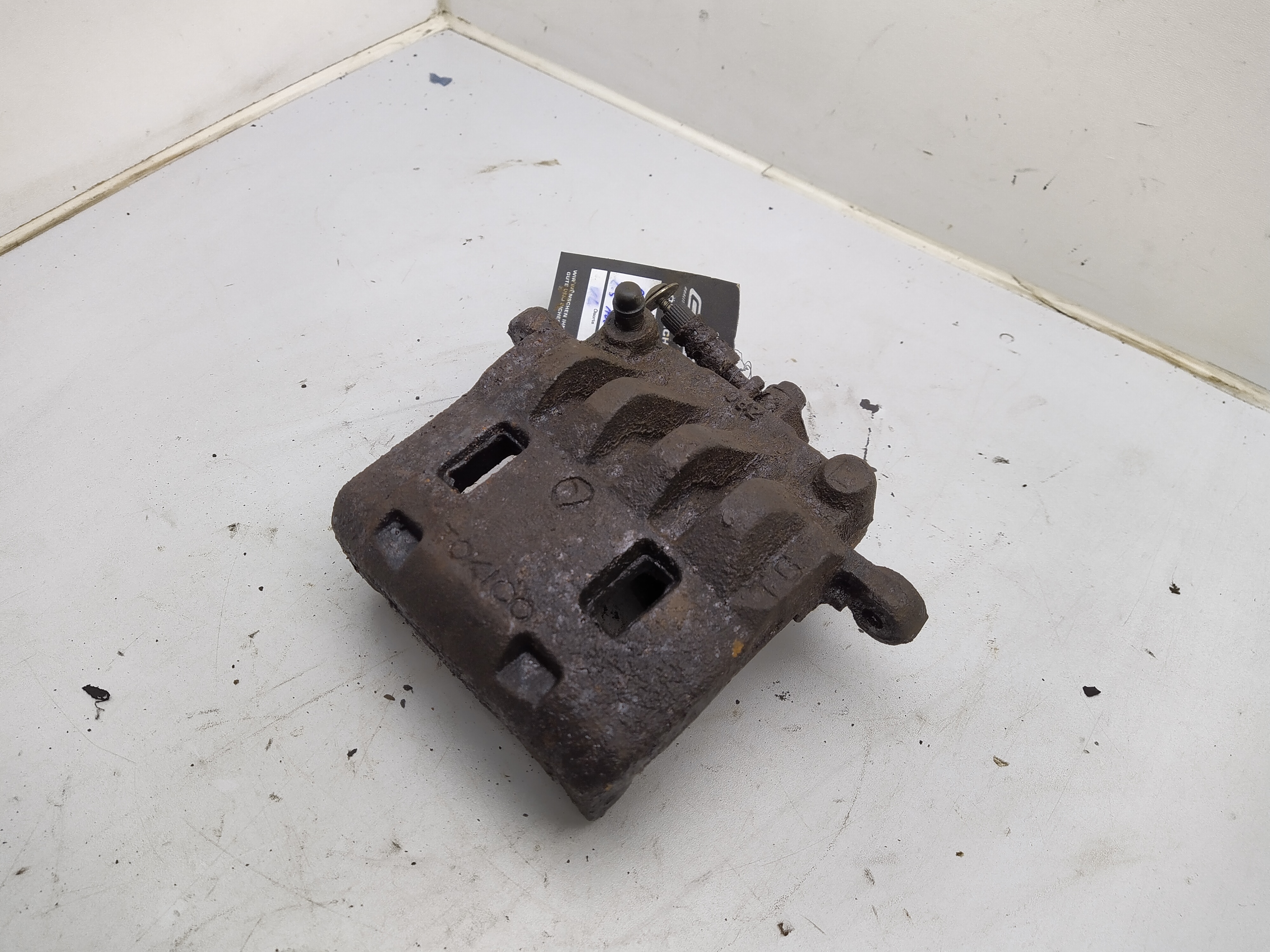 2 Kolben Bremssattel vorne links SUBARU LEGACY 4 BL BP Outback  2.5l 3.0l
