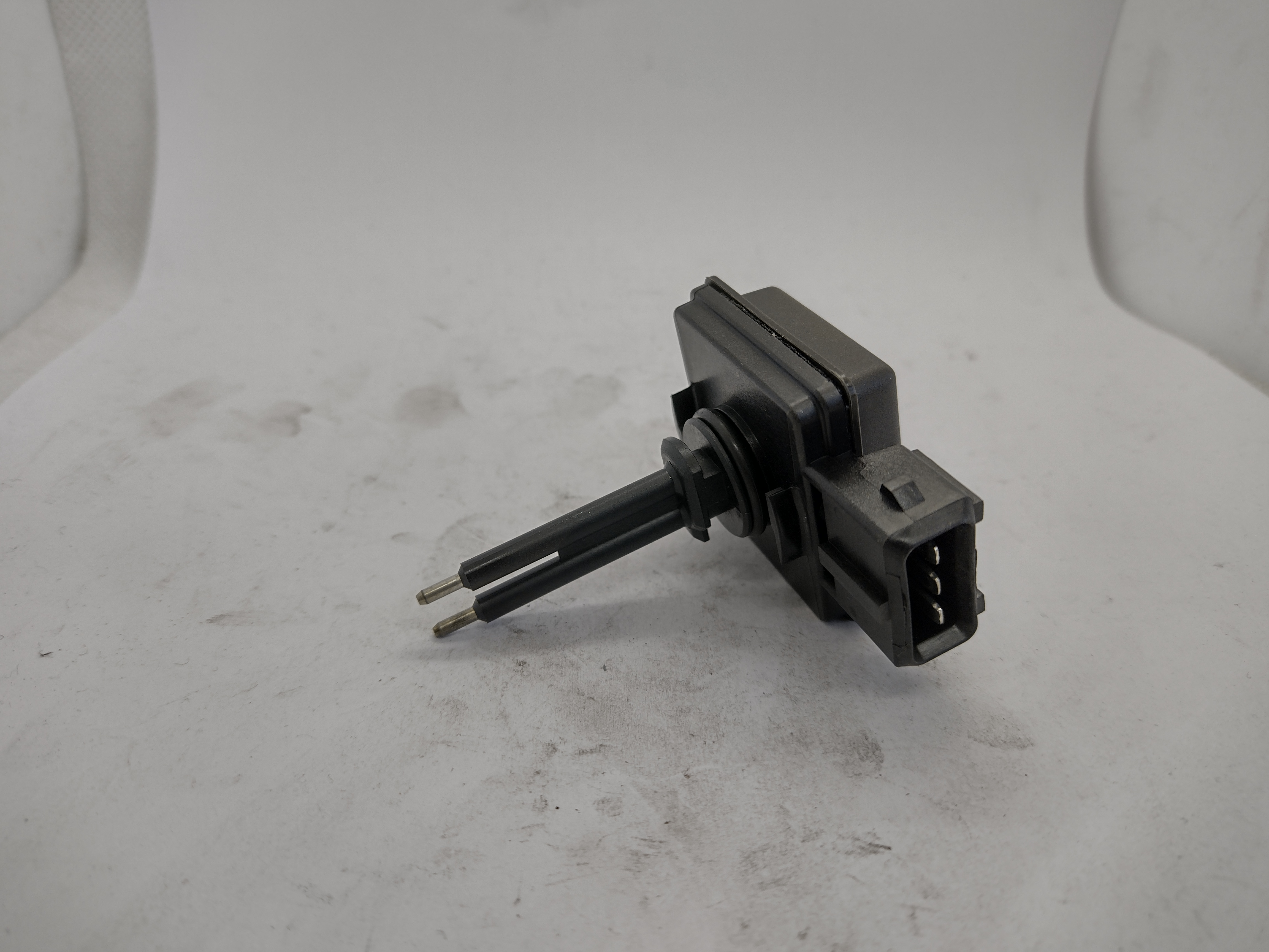 Peugeot / Citroen Wasserstandssensor im Ausgleichsbehälter 1306C0 NEU NOS NEW OEM