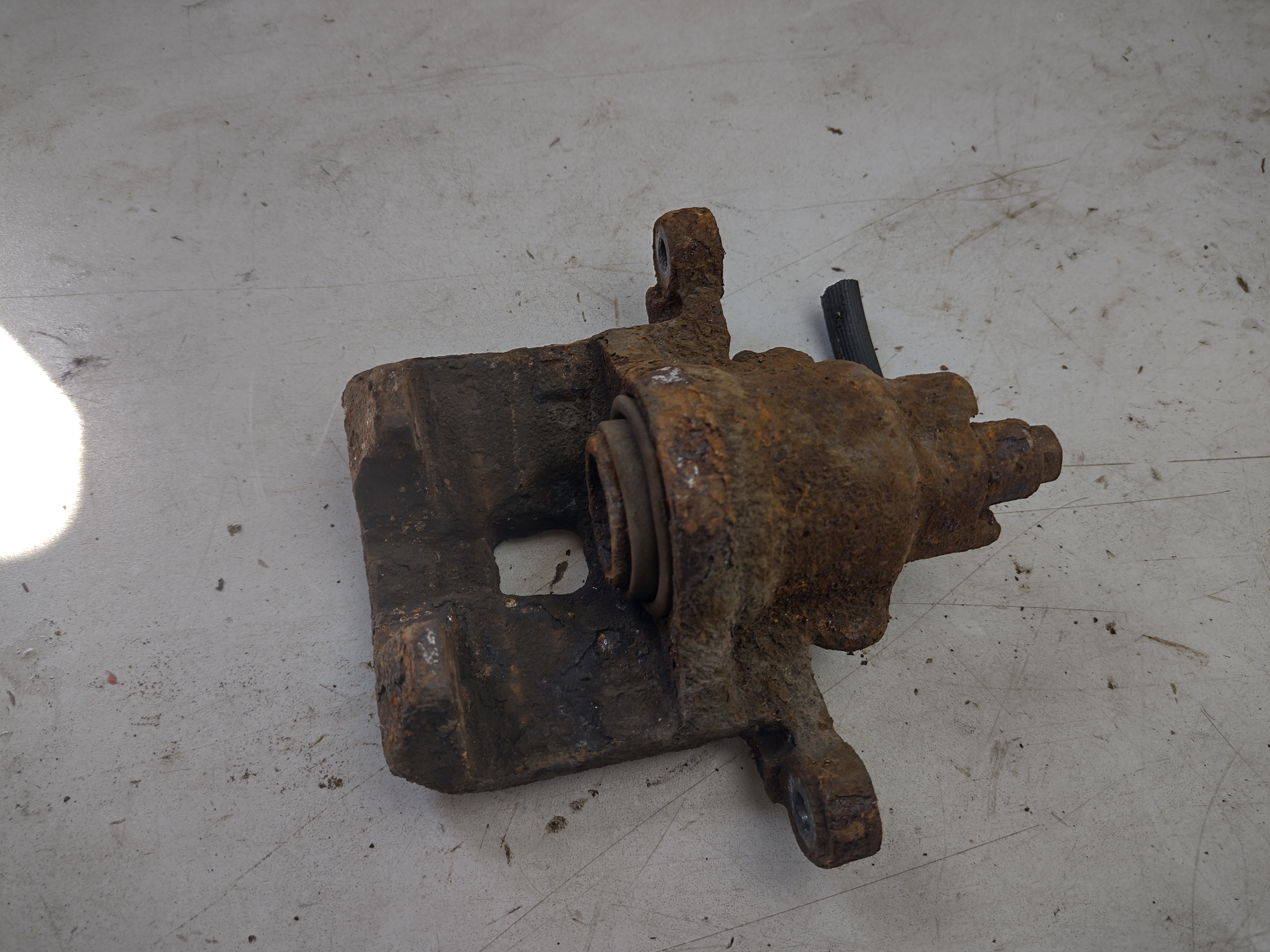 Bremssattel hinten rechts  Subaru Impreza 2003 GD GG