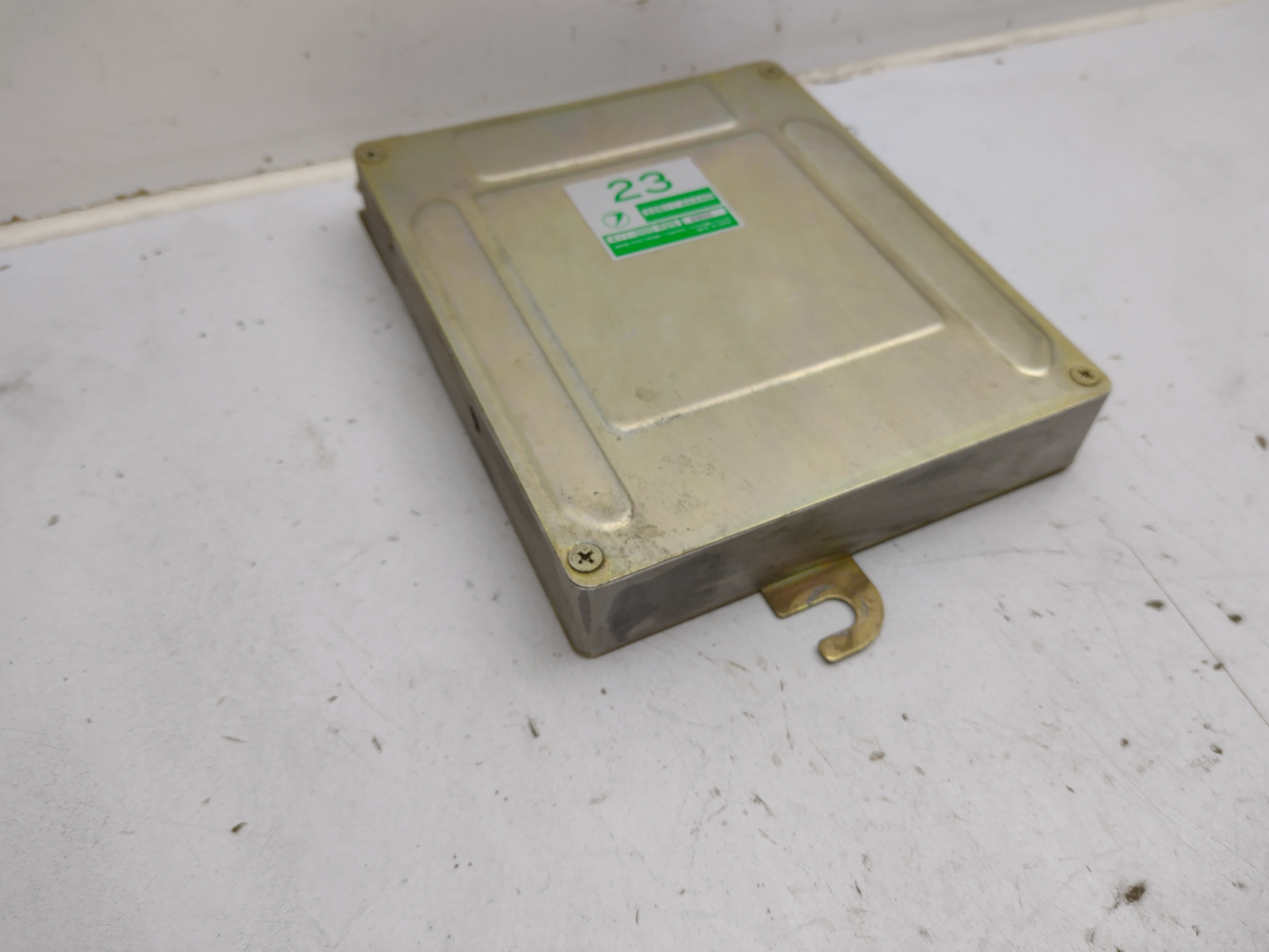 Motorsteuergerät ECU 23 22611A440 für Subaru Leone 2 II