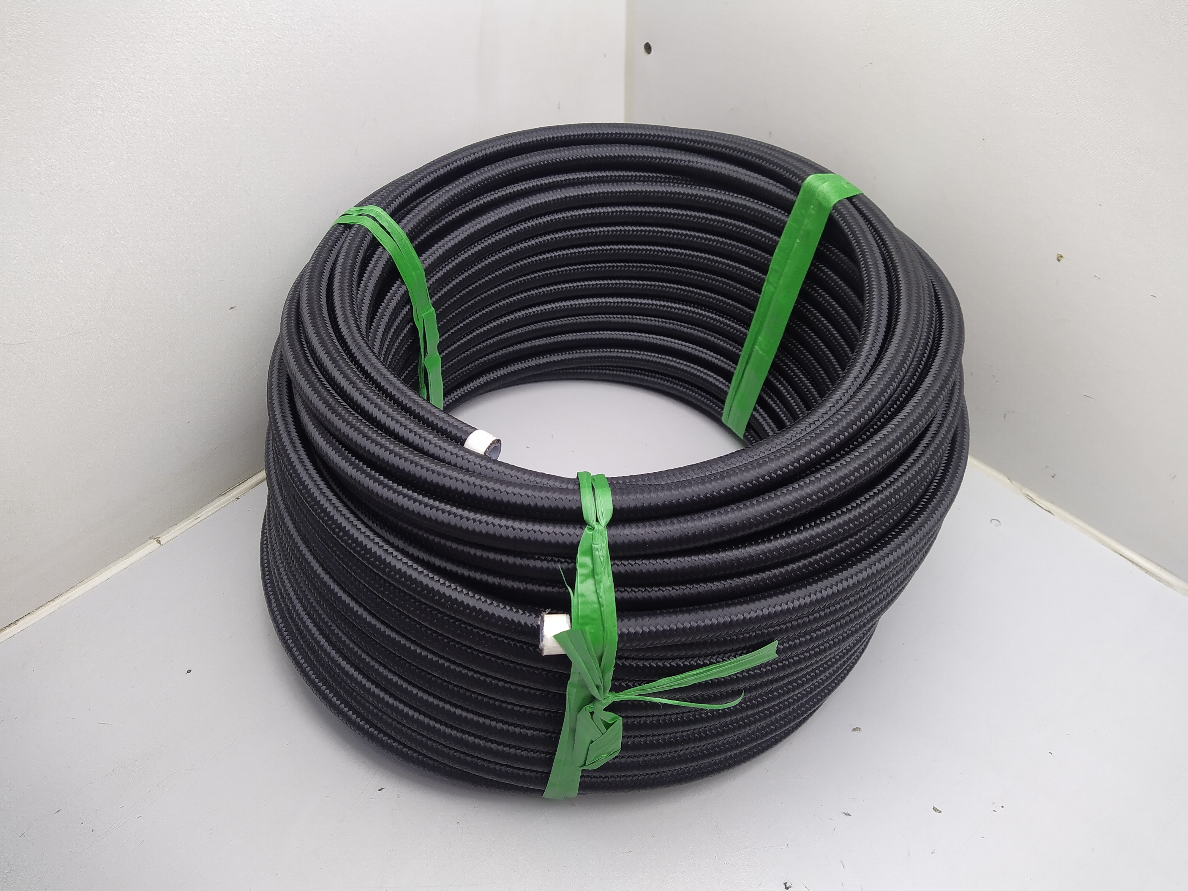 Dash 8 AN8 08 AN PTFE Hydraulikschlauch Stahlflexleitung nylonummantelt SCHWARZ