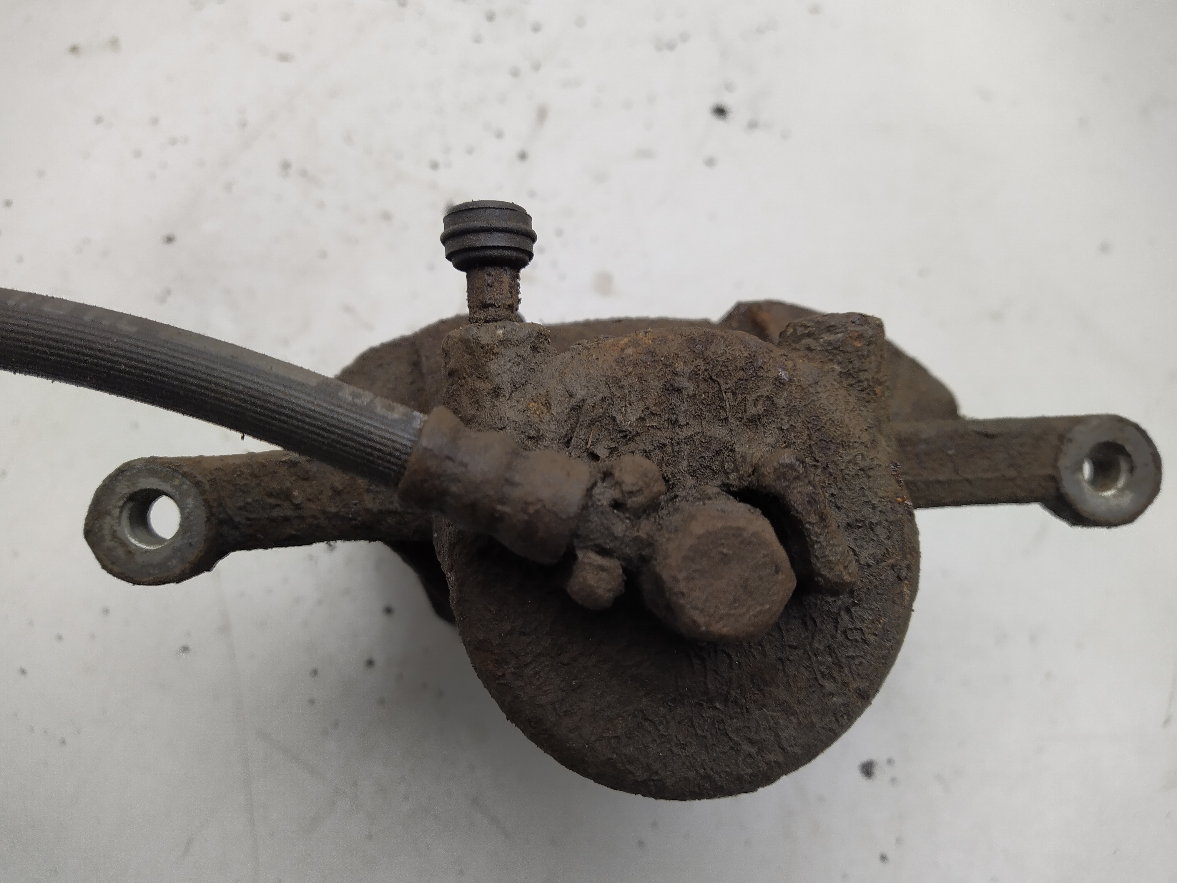 Bremssattel vorne rechts SUBARU IMPREZA GC GF Forester SF Legacy BD BG