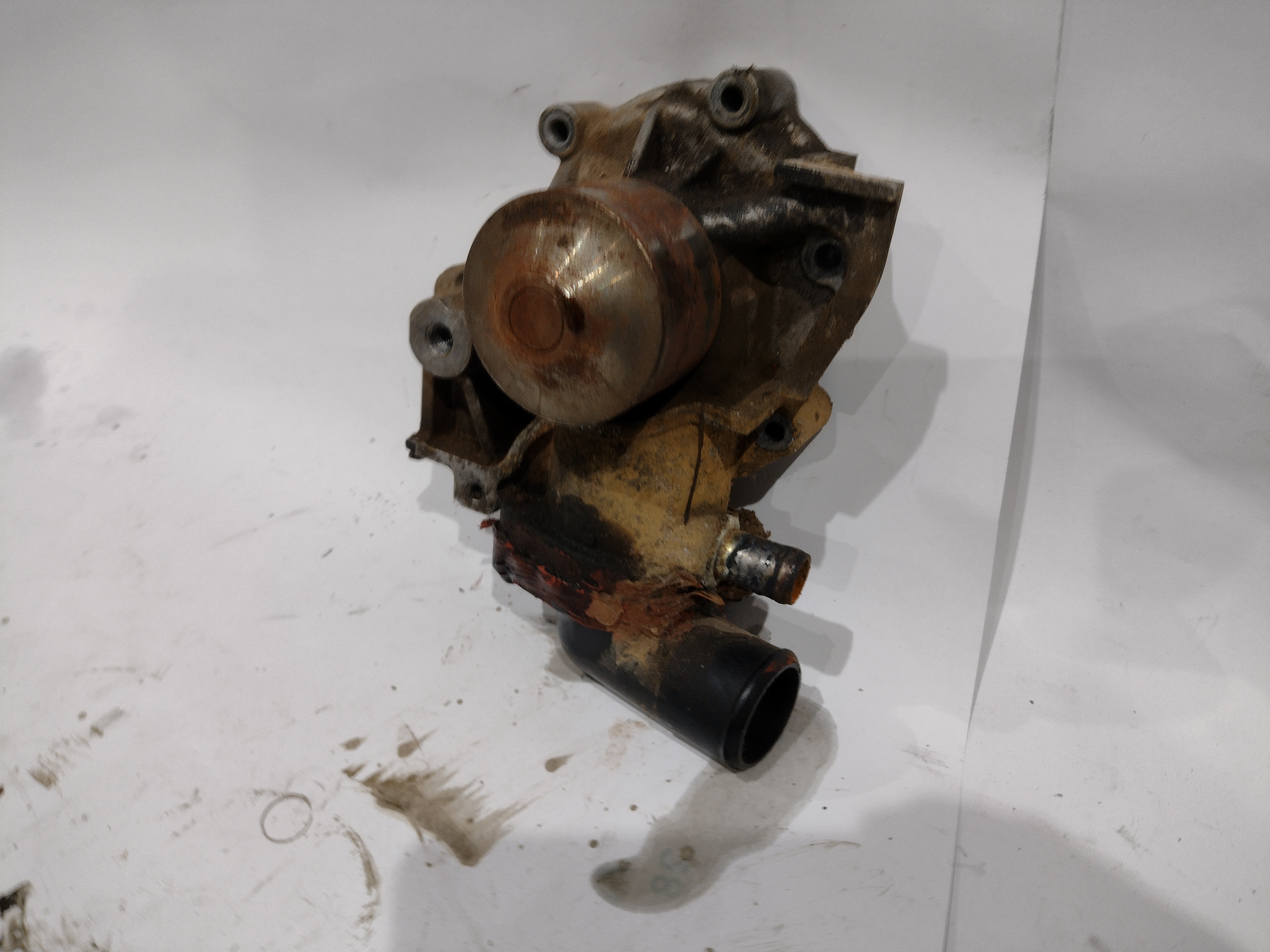 Wasserpumpe mit Thermostatgehäuse für Subaru Legacy 2.2l 136PS