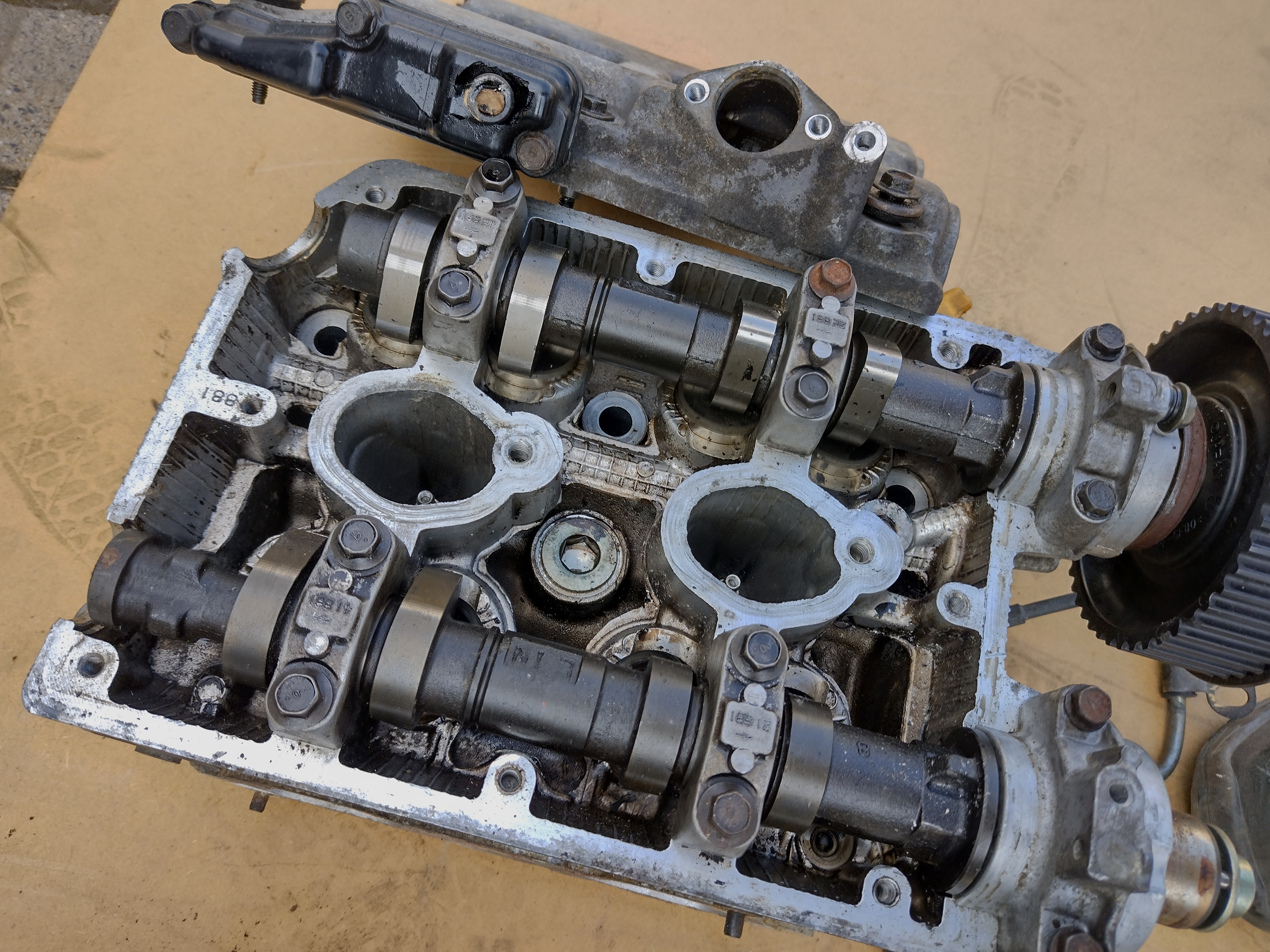 Zylinderköpfe für Subaru Impreza GT WRX EJ205 LHS20 RHS20