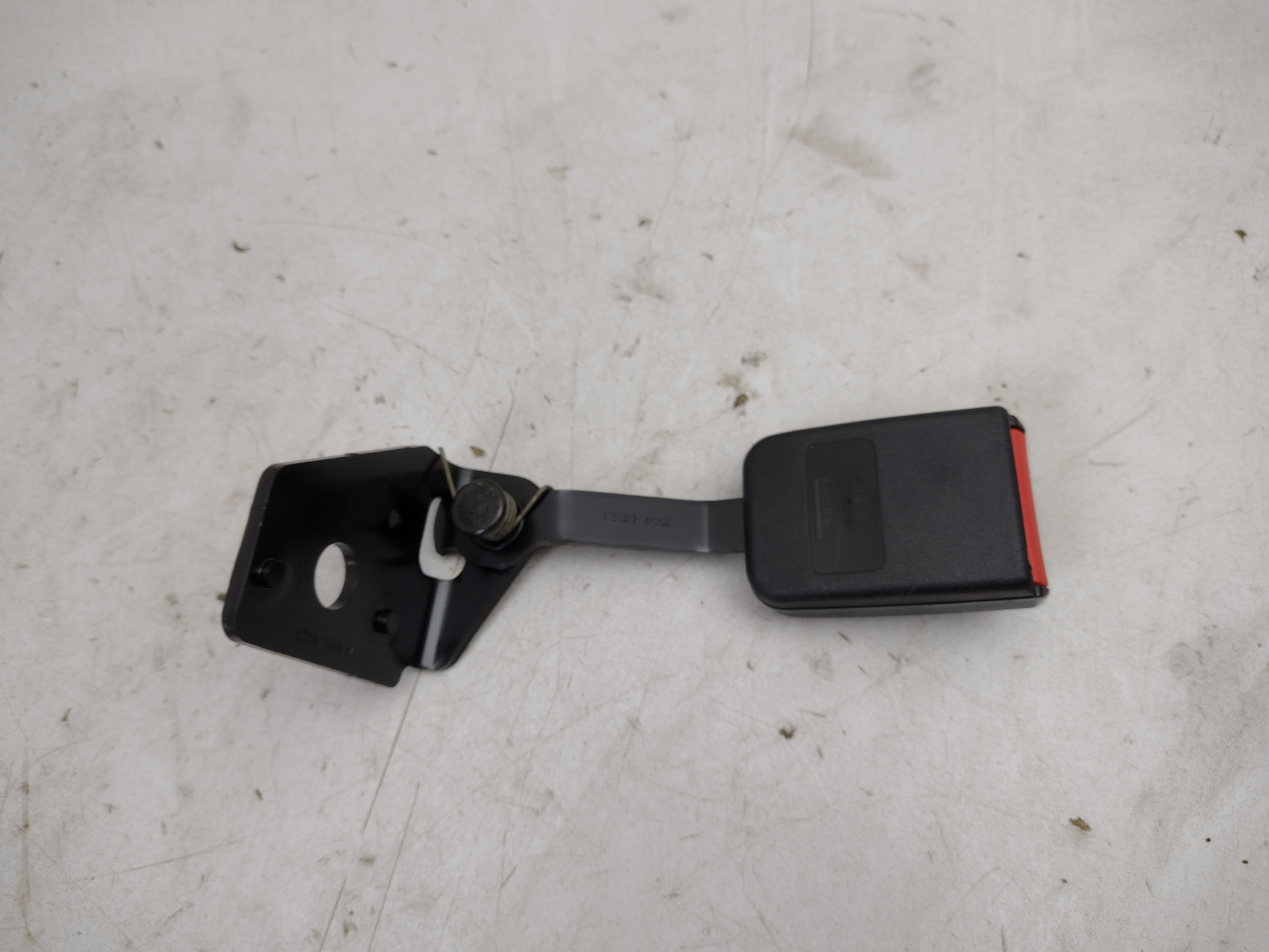 Peugeot / Citroen Gurt Verschluss 8973SX NOS NEW OEM