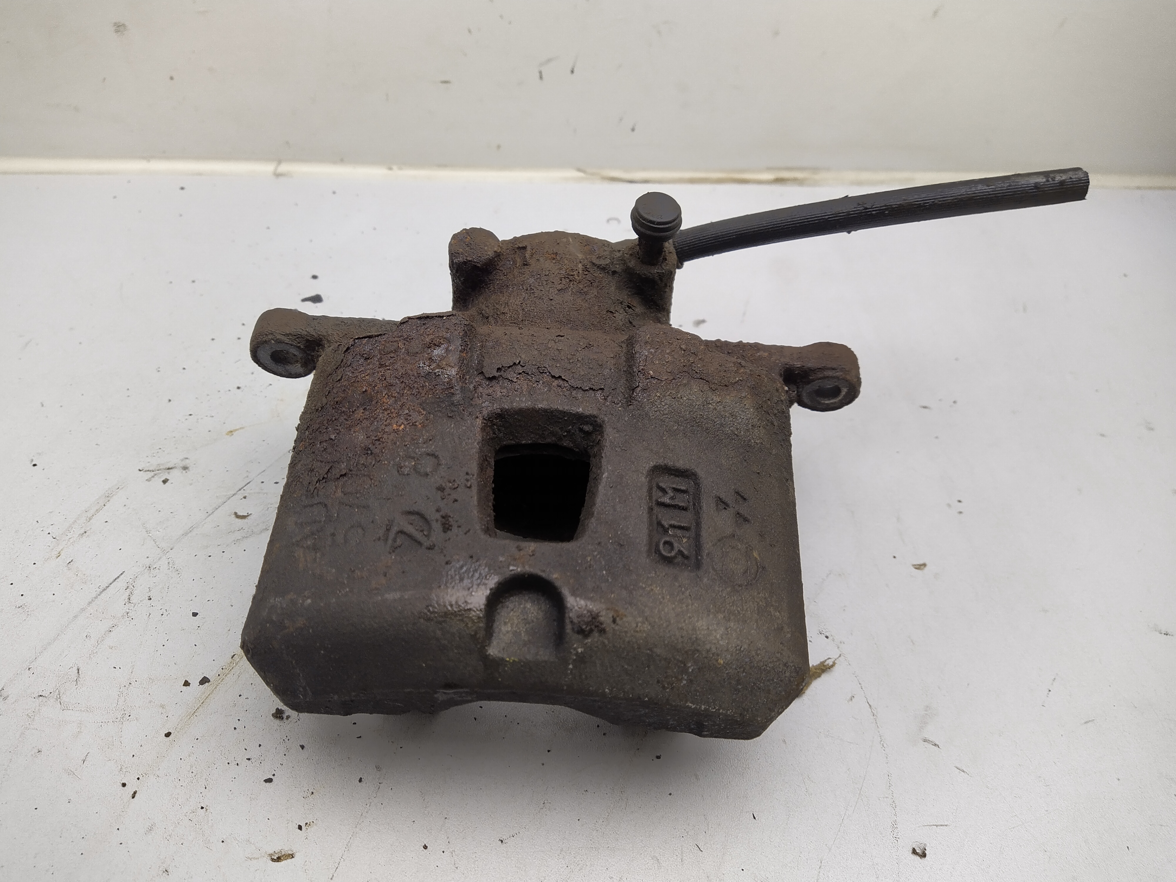 Bremssattel vorne rechts SUBARU IMPREZA GC GF Forester SF Legacy BD BG