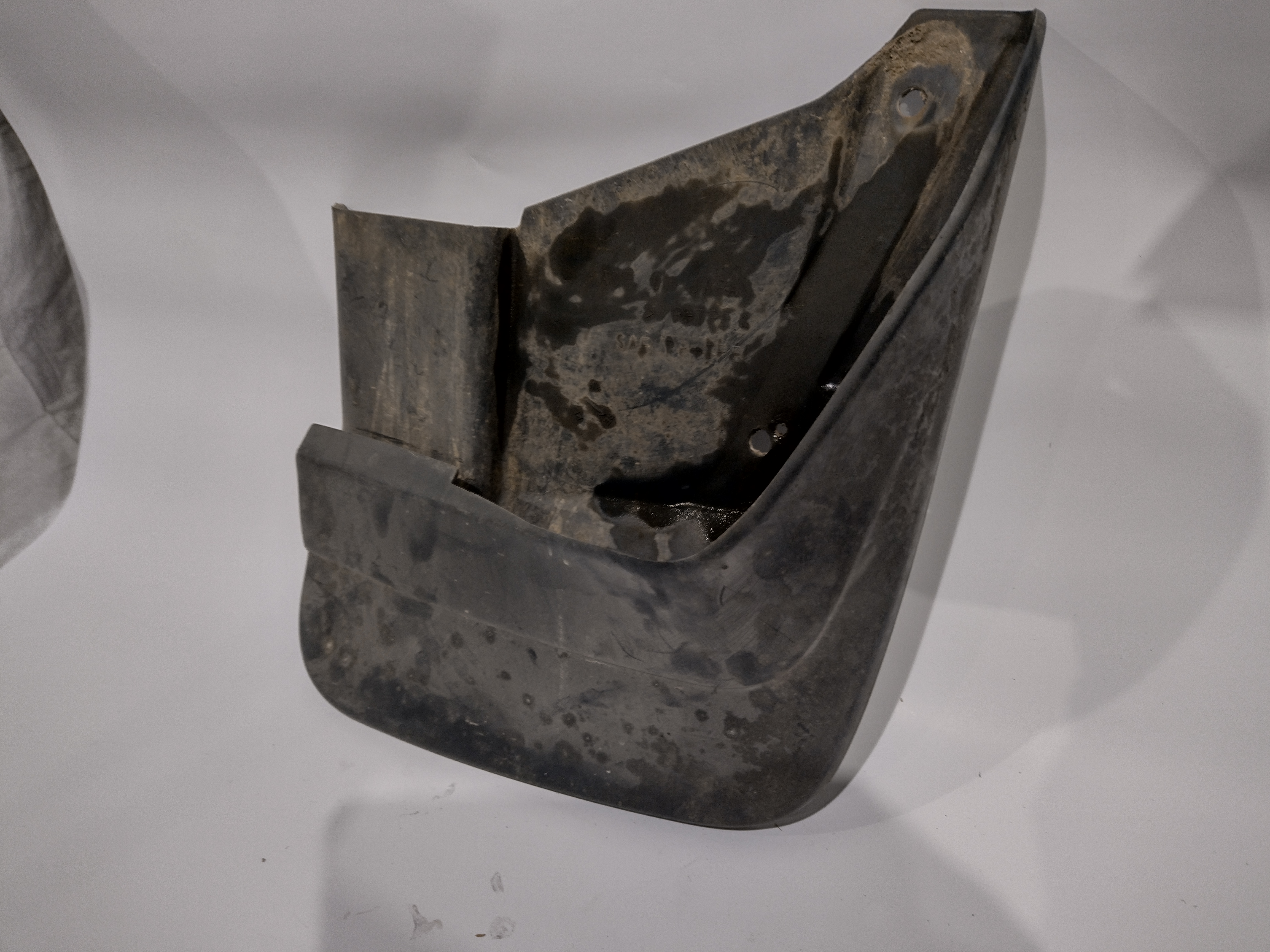 Mudflap Matschlappen Schmutzfänger rechts für Subaru Forester SF MK1 98-03