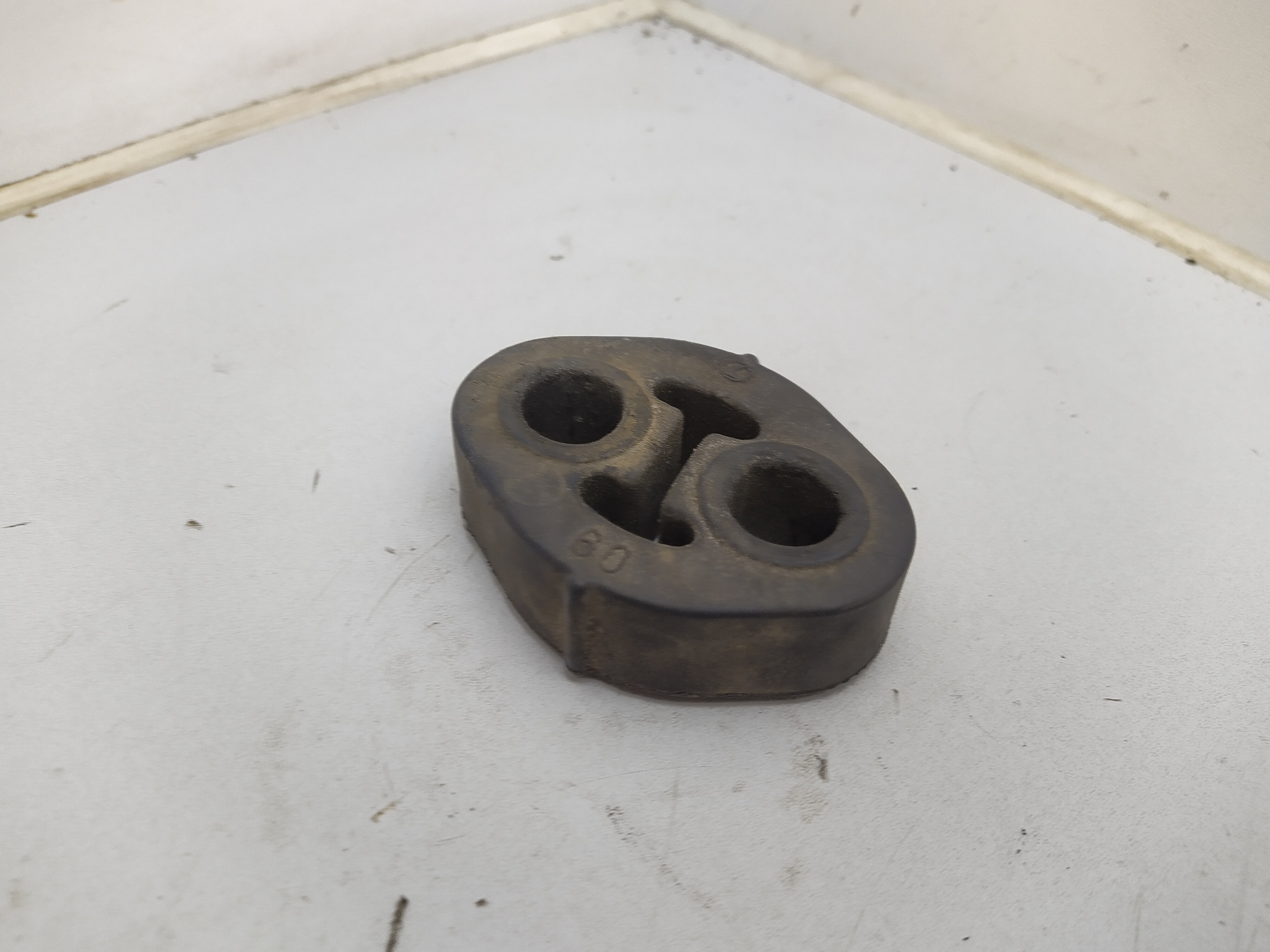 Auspuffgummi Auspuffhalter passend für Subaru Impreza / Legacy / Forester