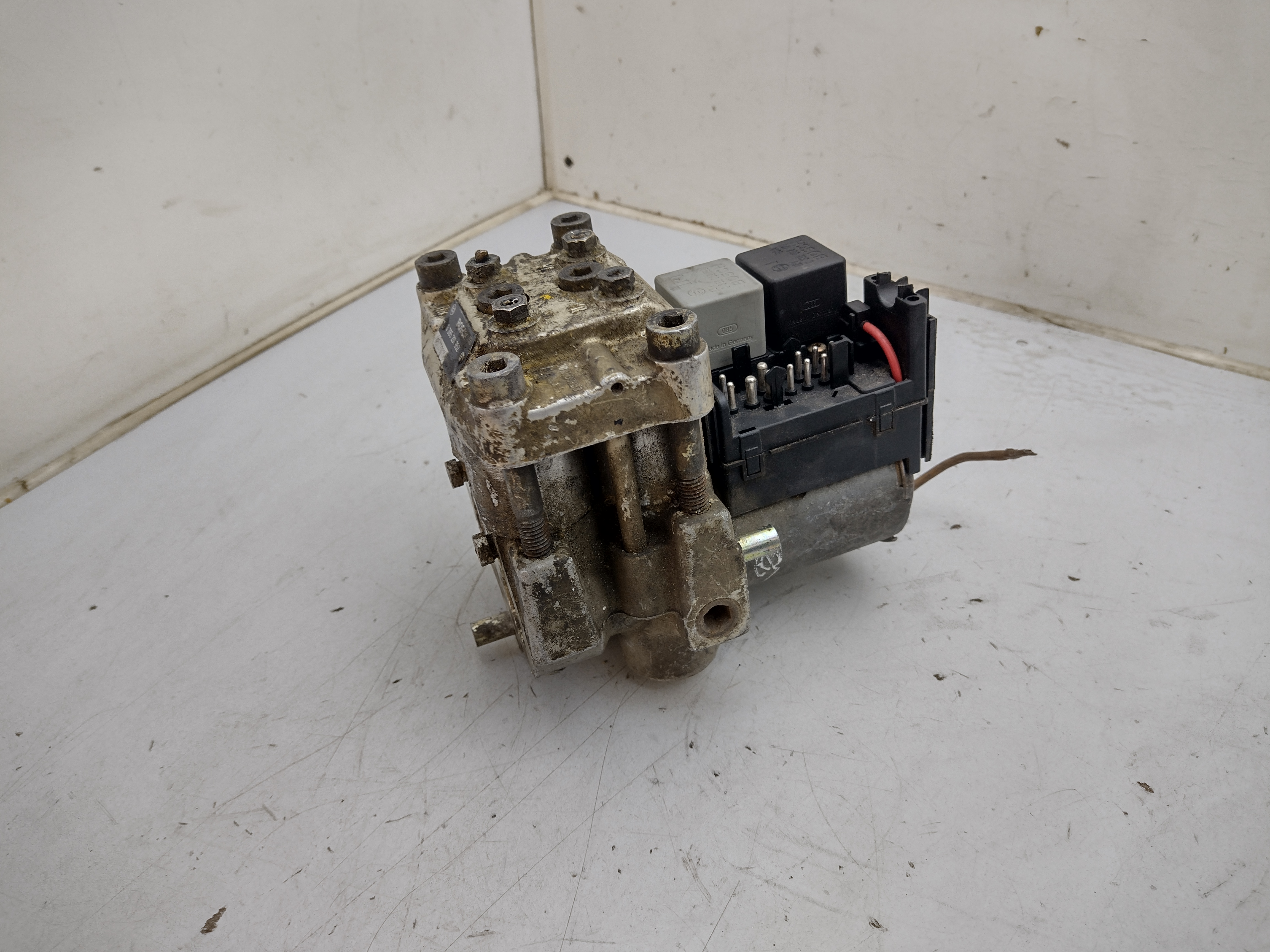Bosch 0265201051 ABS Block Steuerung für Subaru Legacy 1 BC BJF 2.2l