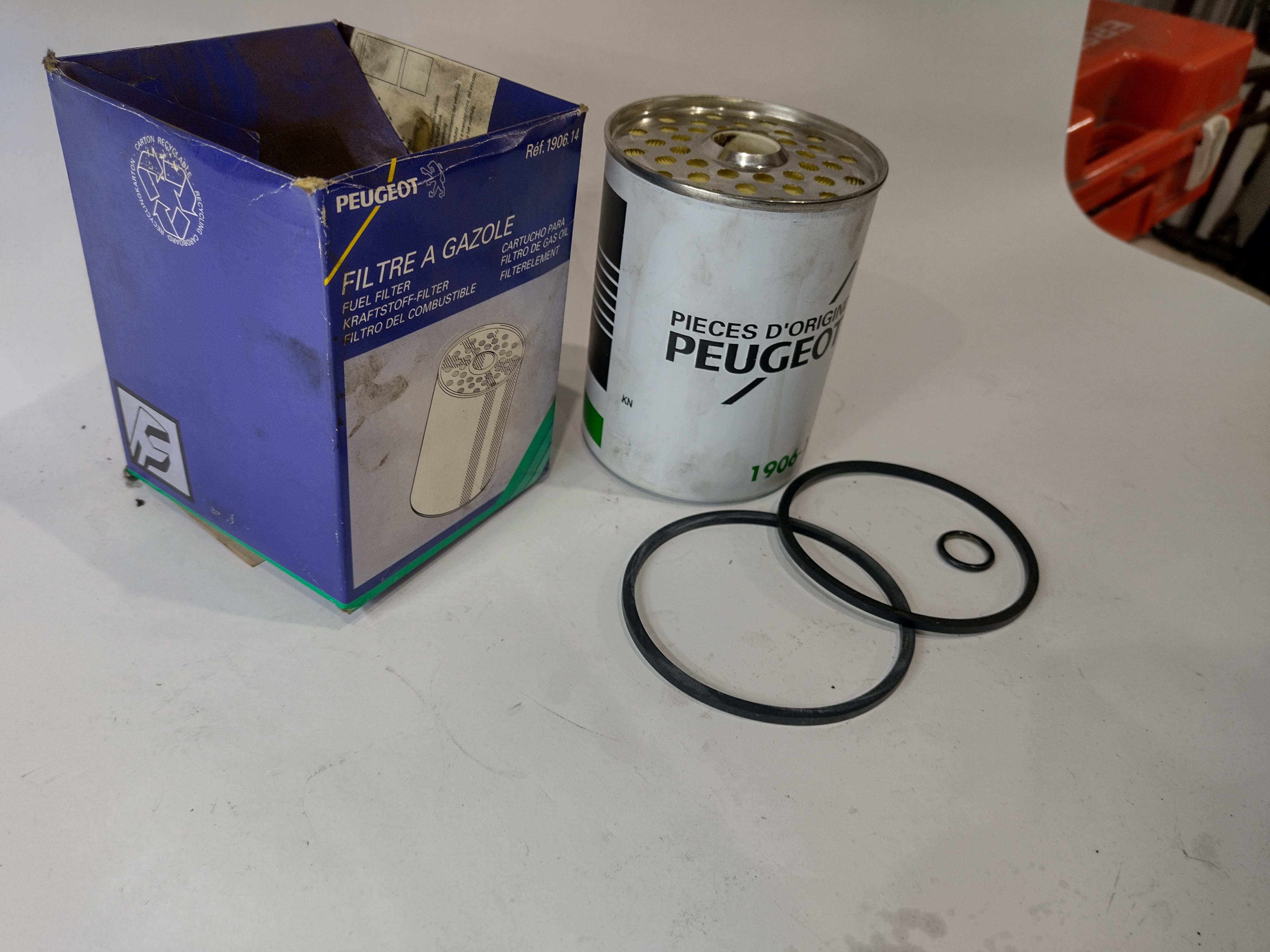 Peugeot Kraftstofffilter FILTER EINSATZ 190614 NEU NOS NEW 1906E2