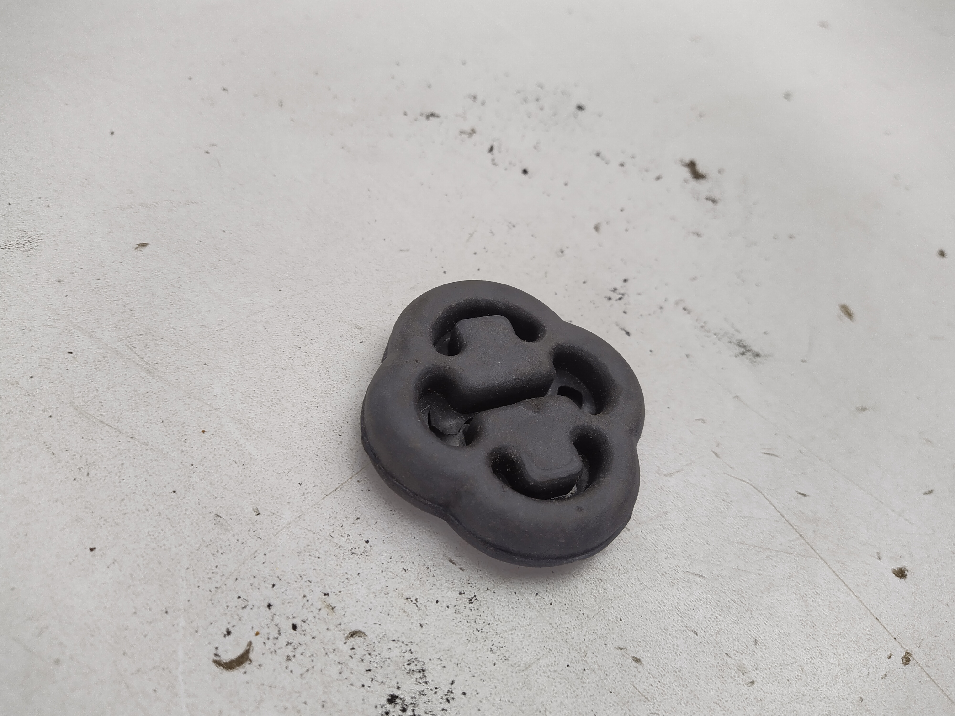 Neues universales Auspuffgummi 