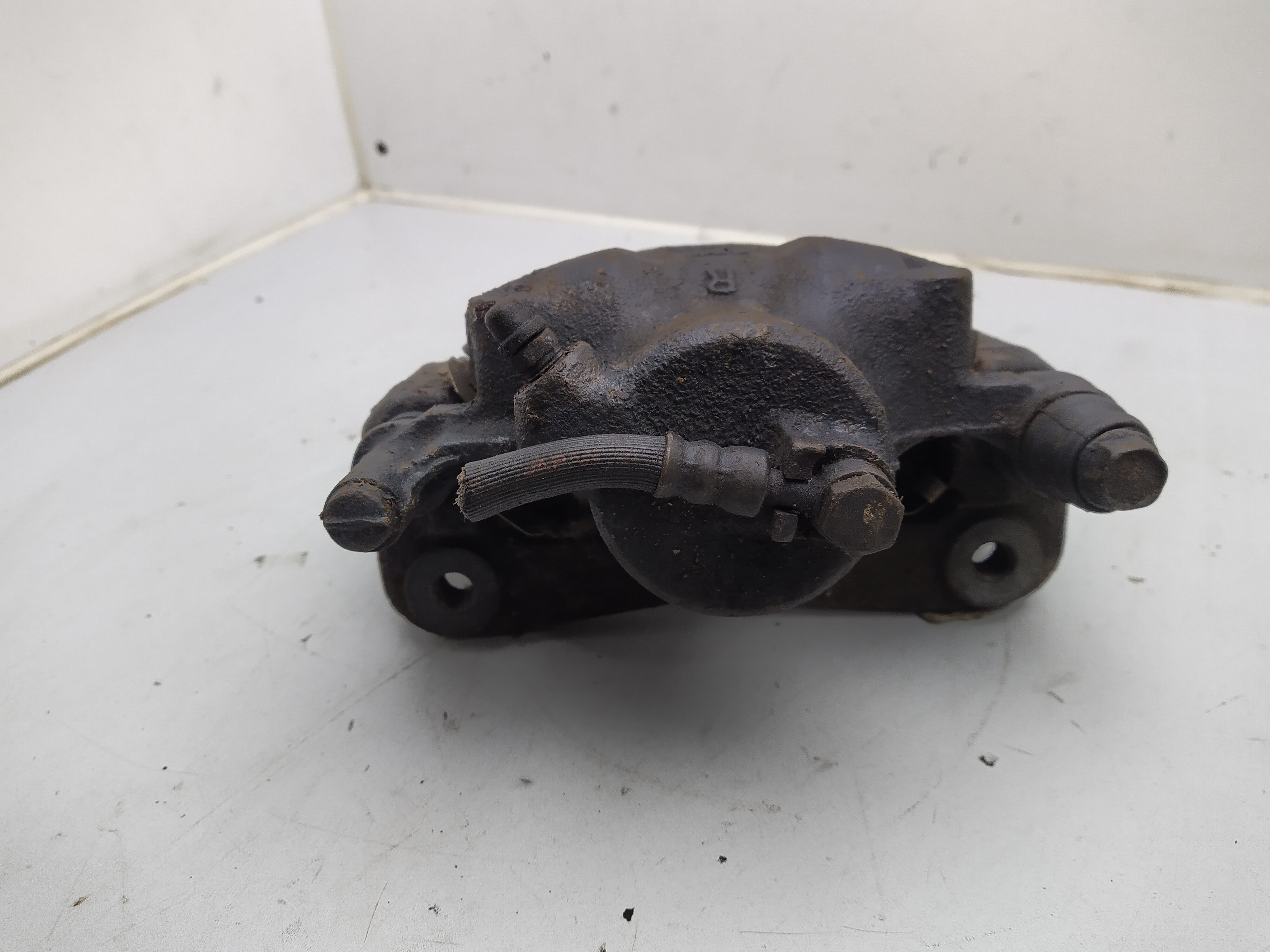 Bremssattel mit Halter vorne rechts SUBARU IMPREZA GC GF Legacy BD BG Forester SF