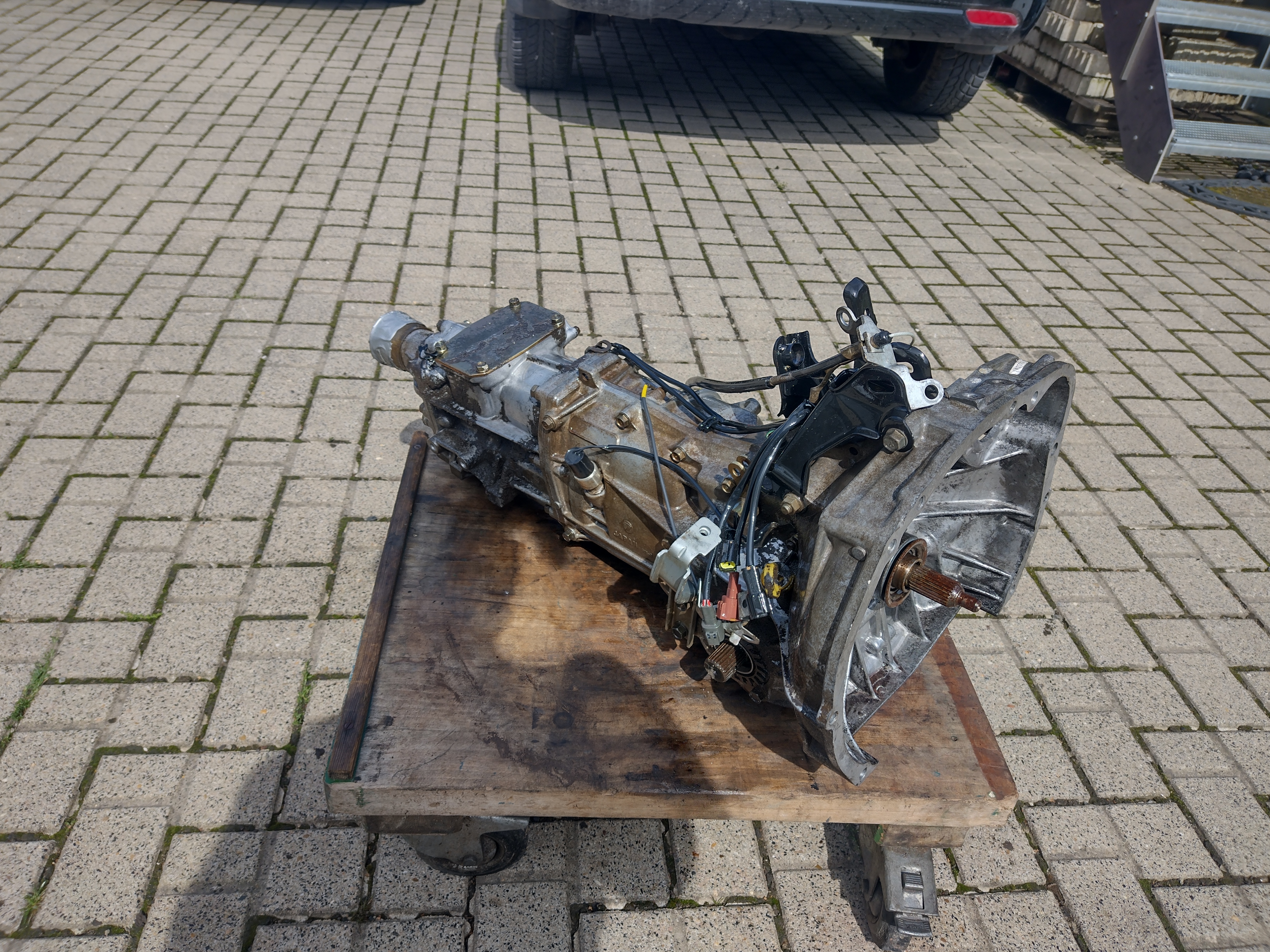 TY752XRDAA Allrad Schaltgetriebe für Subaru Legacy 2 BD BG 