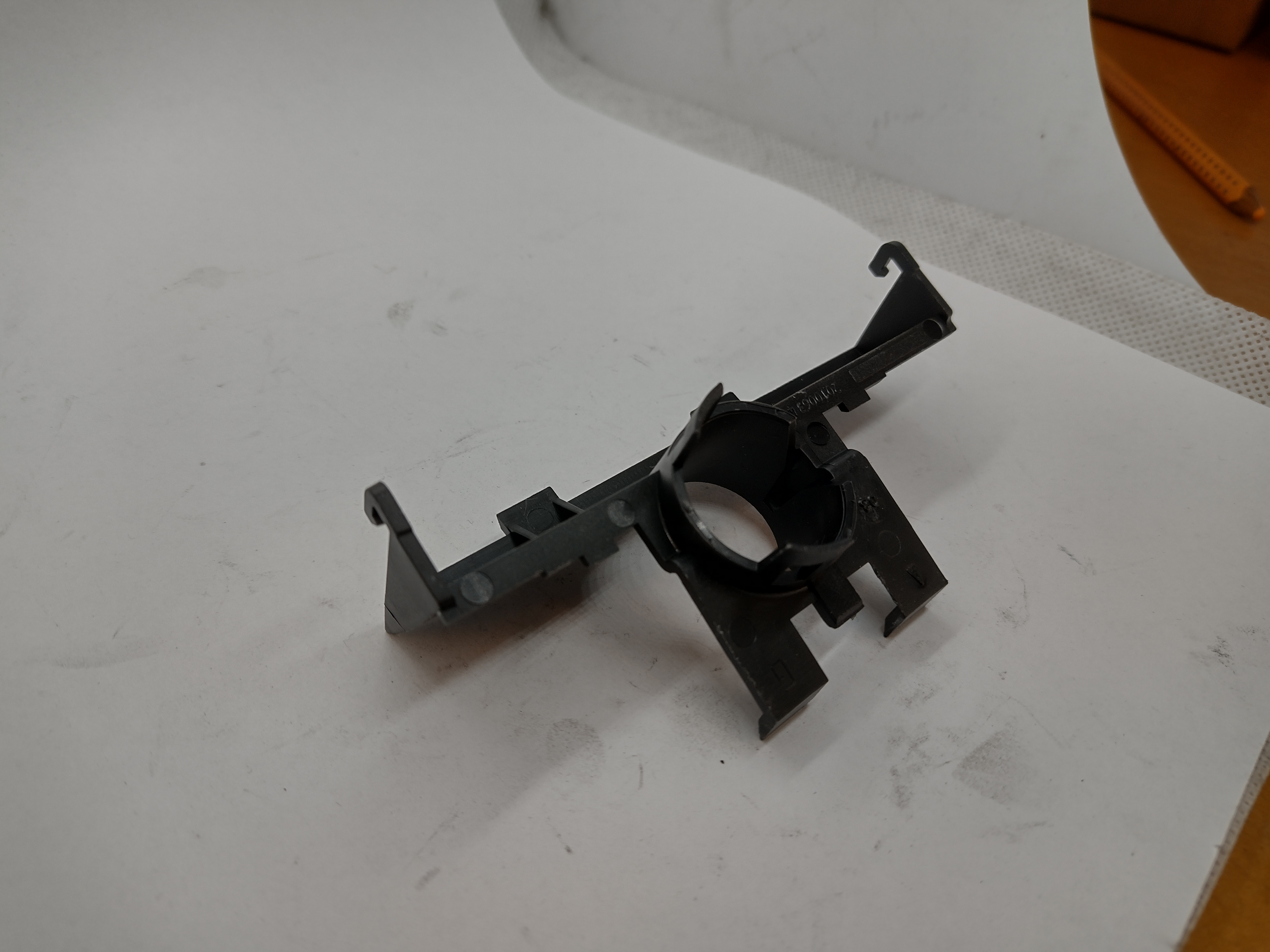 Peugeot / Citroen Halter 7414FZ NEU NOS NEW OEM