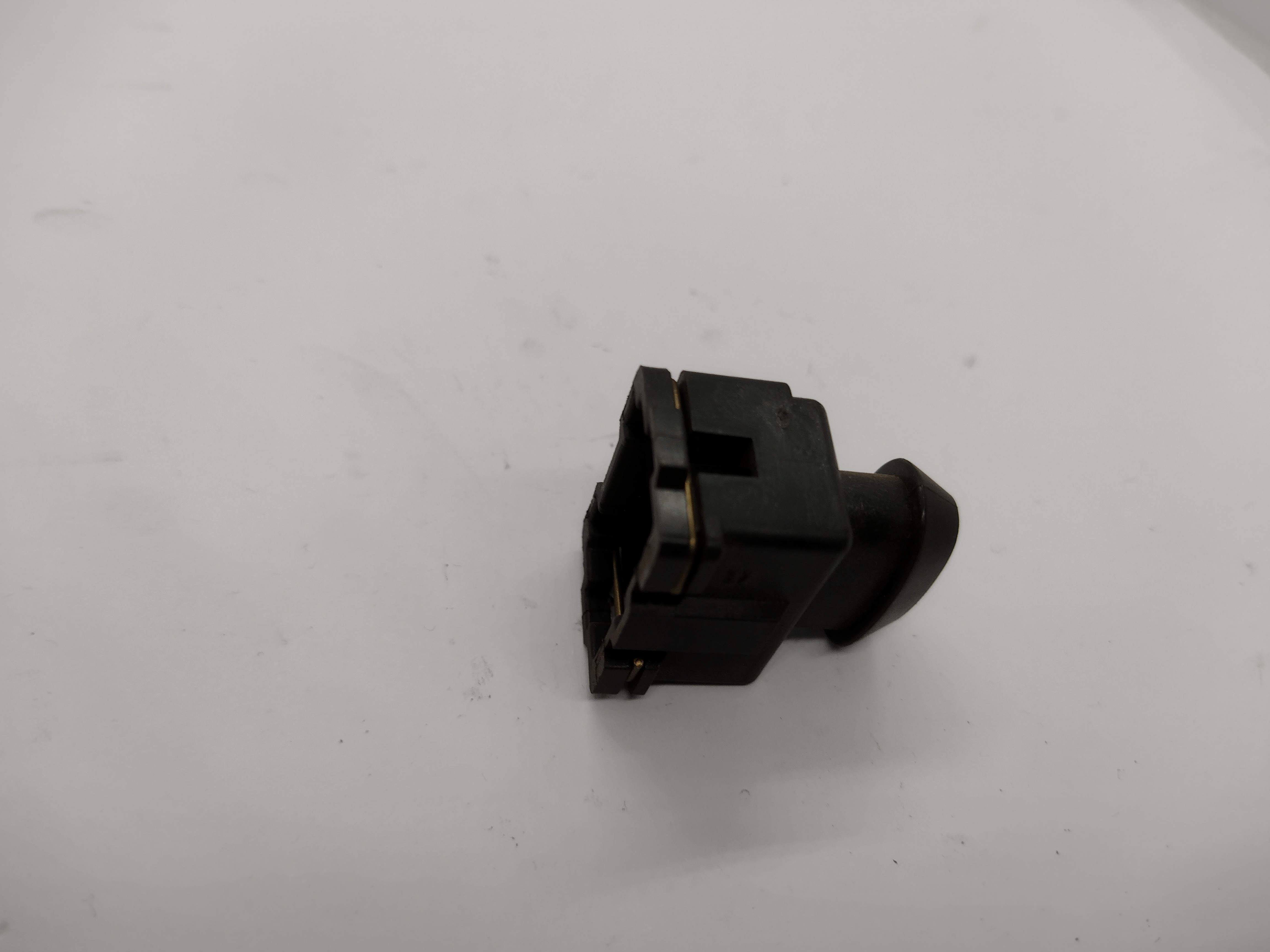 Peugeot / Citroen Steckergehäuse 654225 NEU NOS NEW OEM