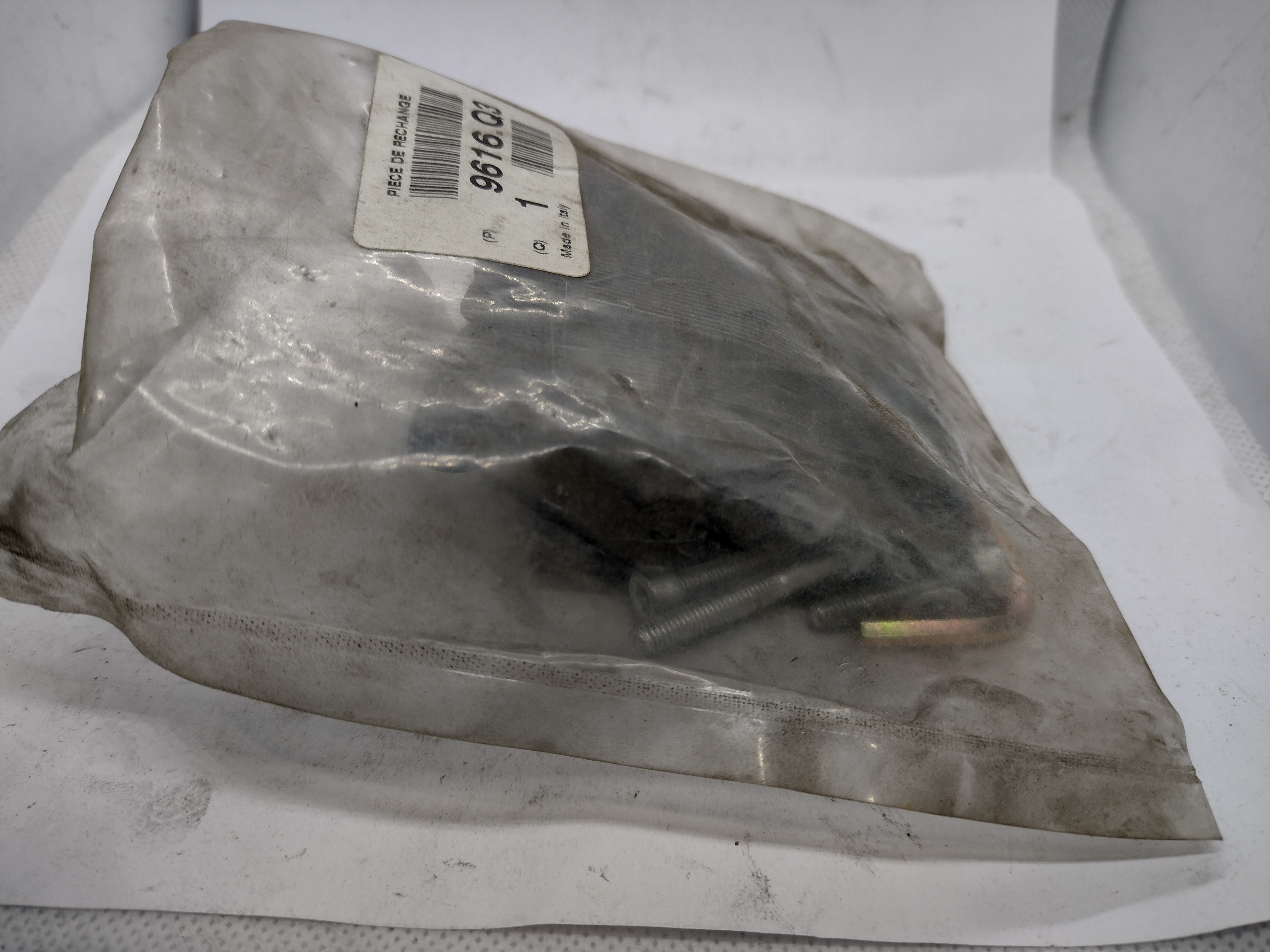 Citroen / Peugeot  BEFESTIG -TEILE 9616Q3 NEU NOS NEW