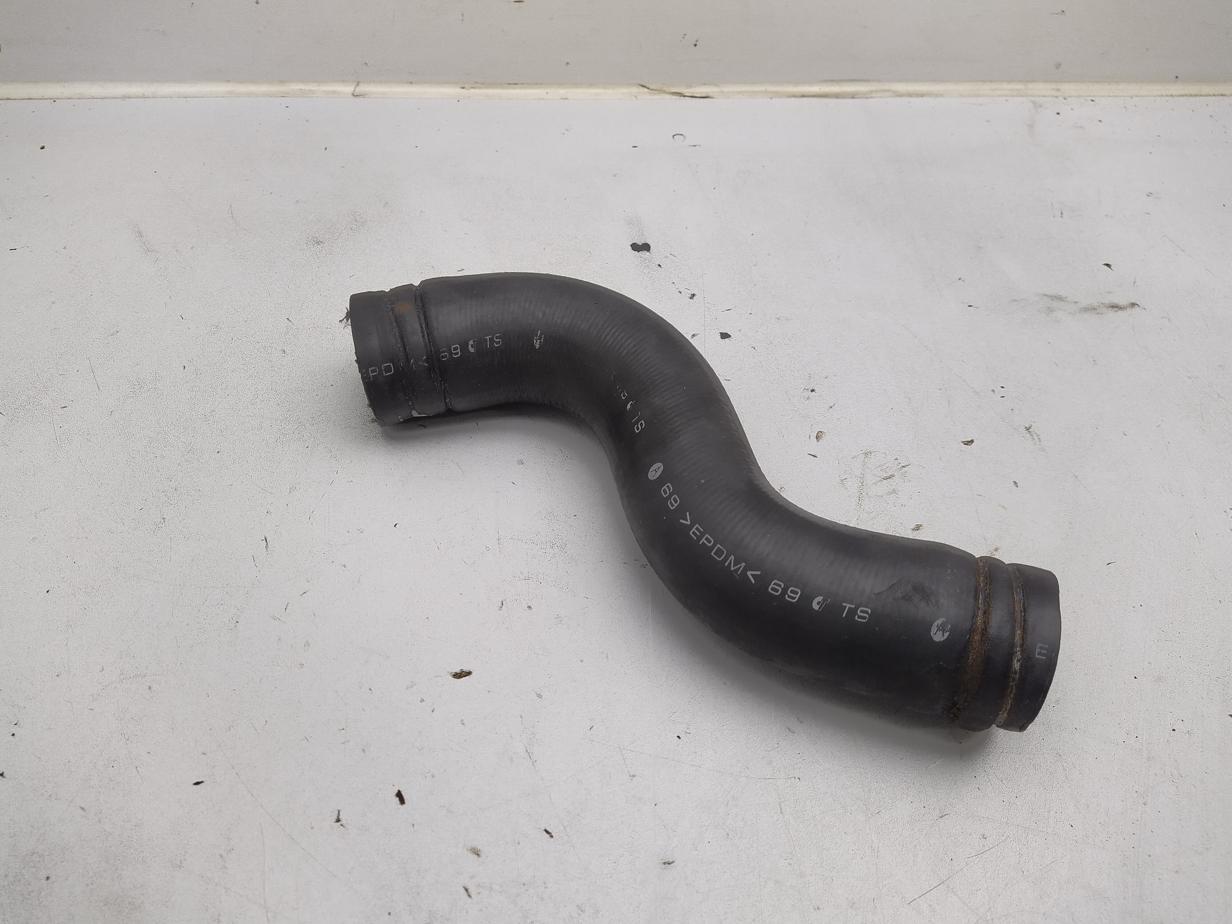 Oberer Wasserschlauch Kühlerschlauch Subaru Legacy 2 BD BG