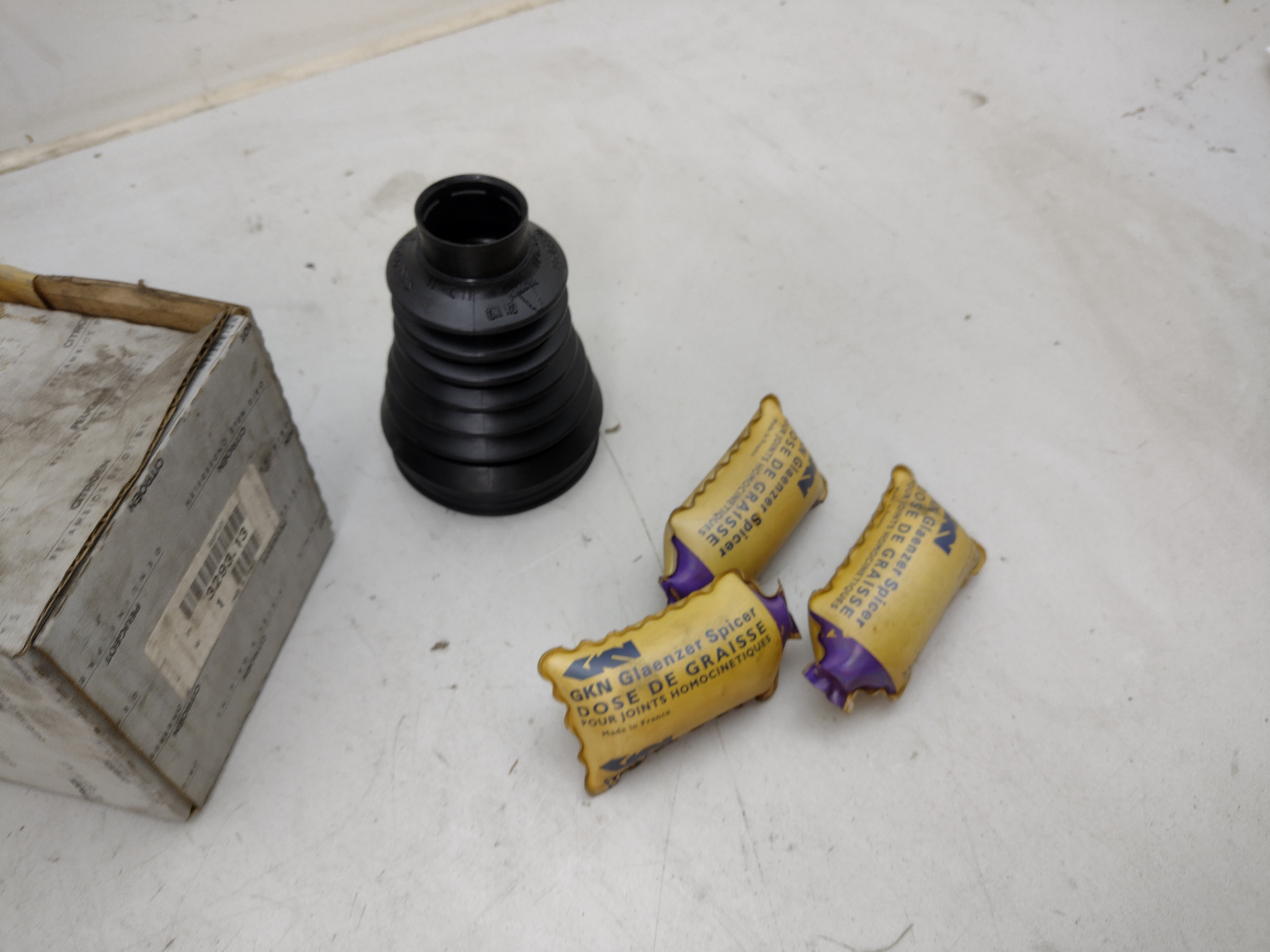 Peugeot 106 / Citroen SAXO Manschettensatz Radseite rechts 329313 NOS NEW OEM 