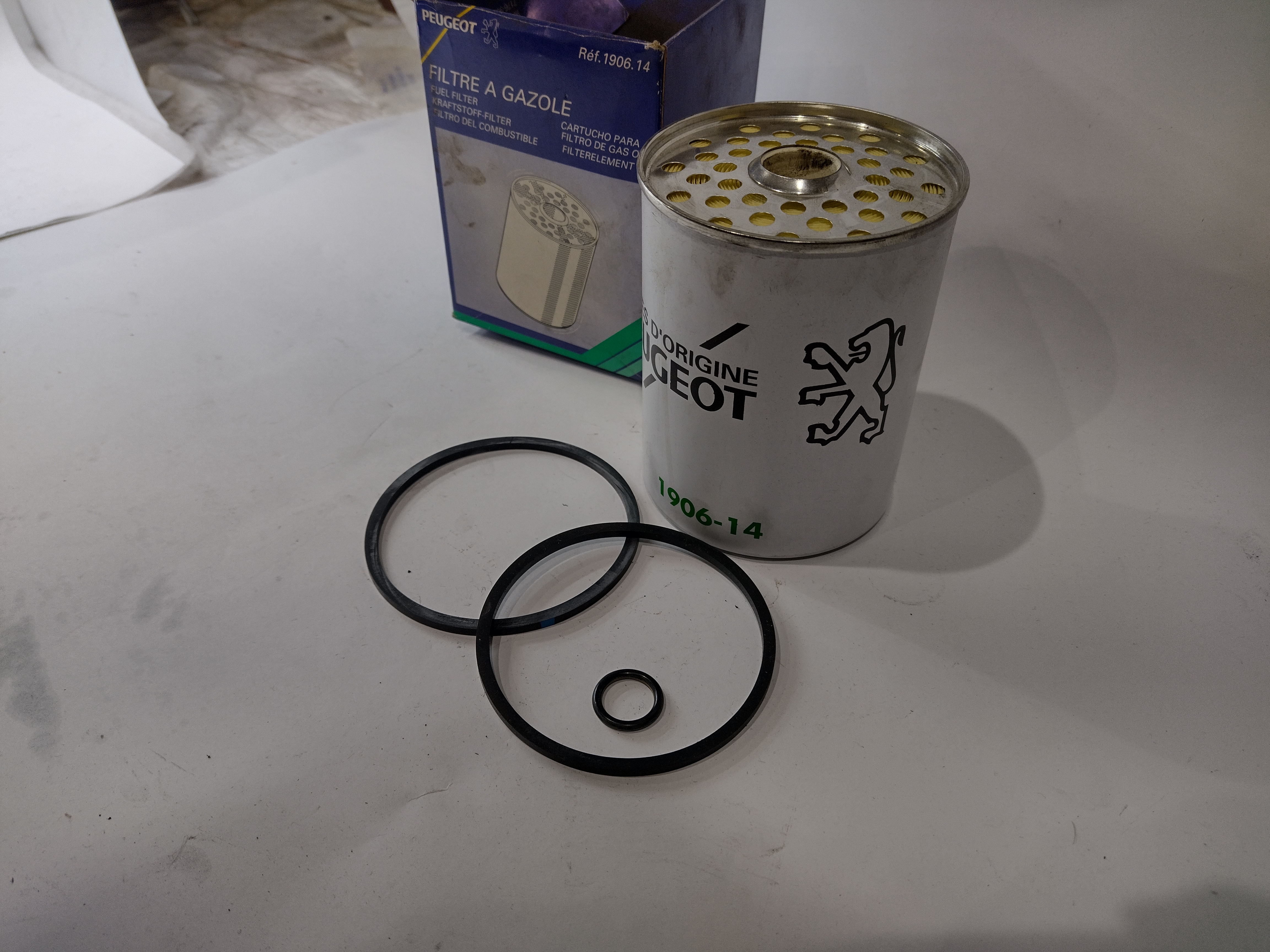 Peugeot Kraftstofffilter FILTER EINSATZ 190614 NEU NOS NEW 1906E2