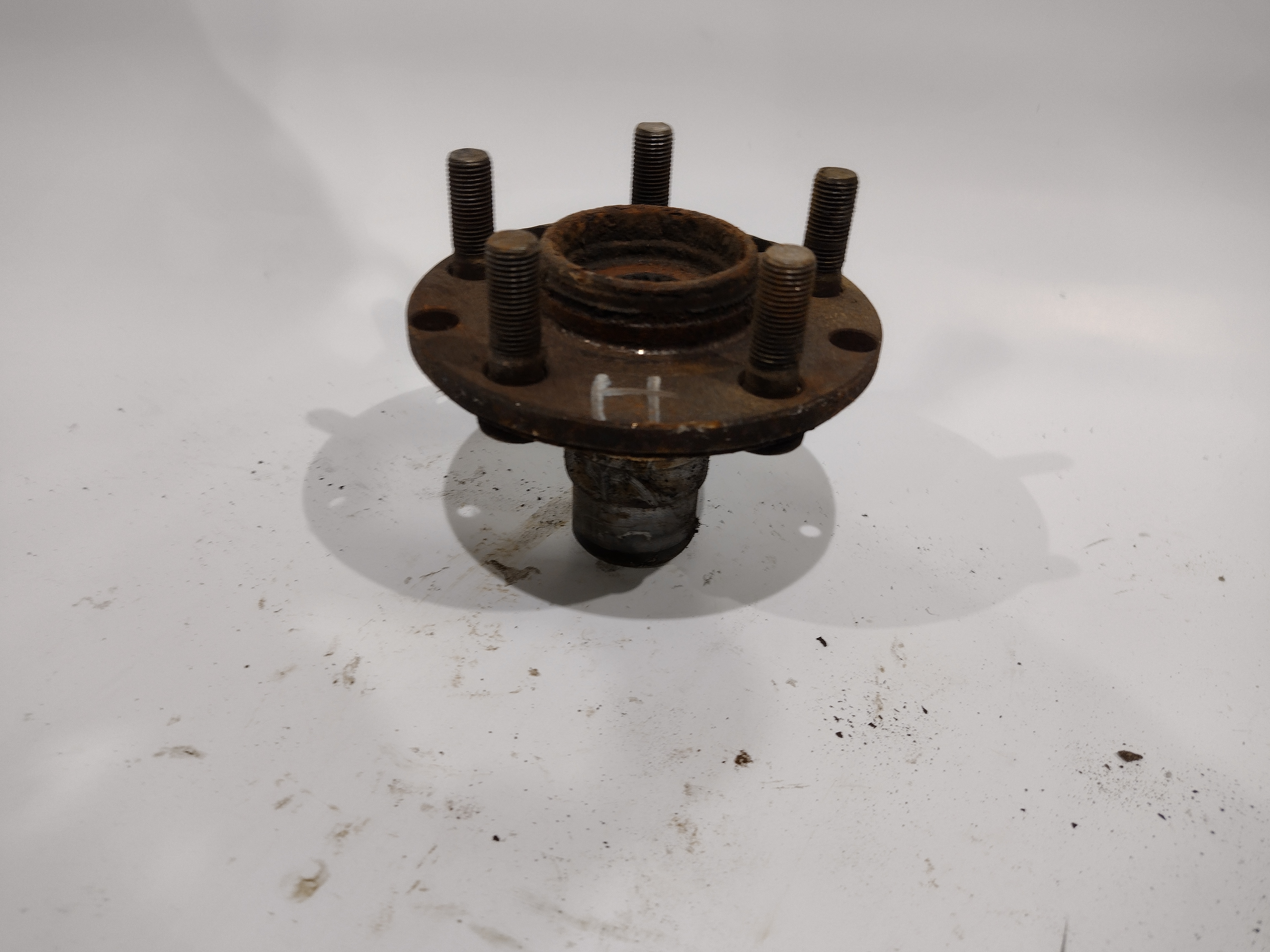 Radnabe mit Bolzen hinten für Subaru Impreza GC GF