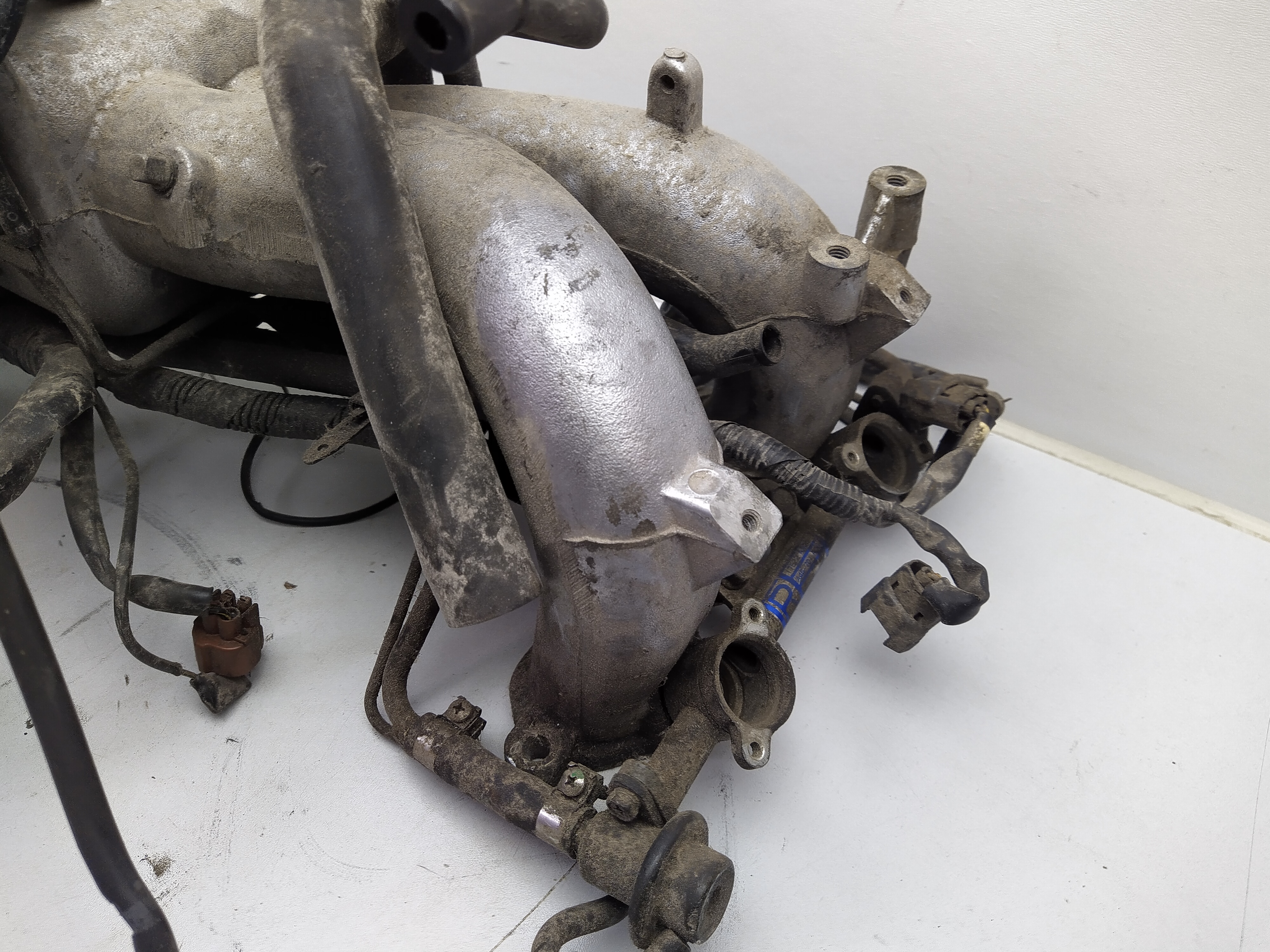 Ansaugbrücke mit Anbauteilen Subaru Legacy Turbo BC BJF 200PS EJ20G