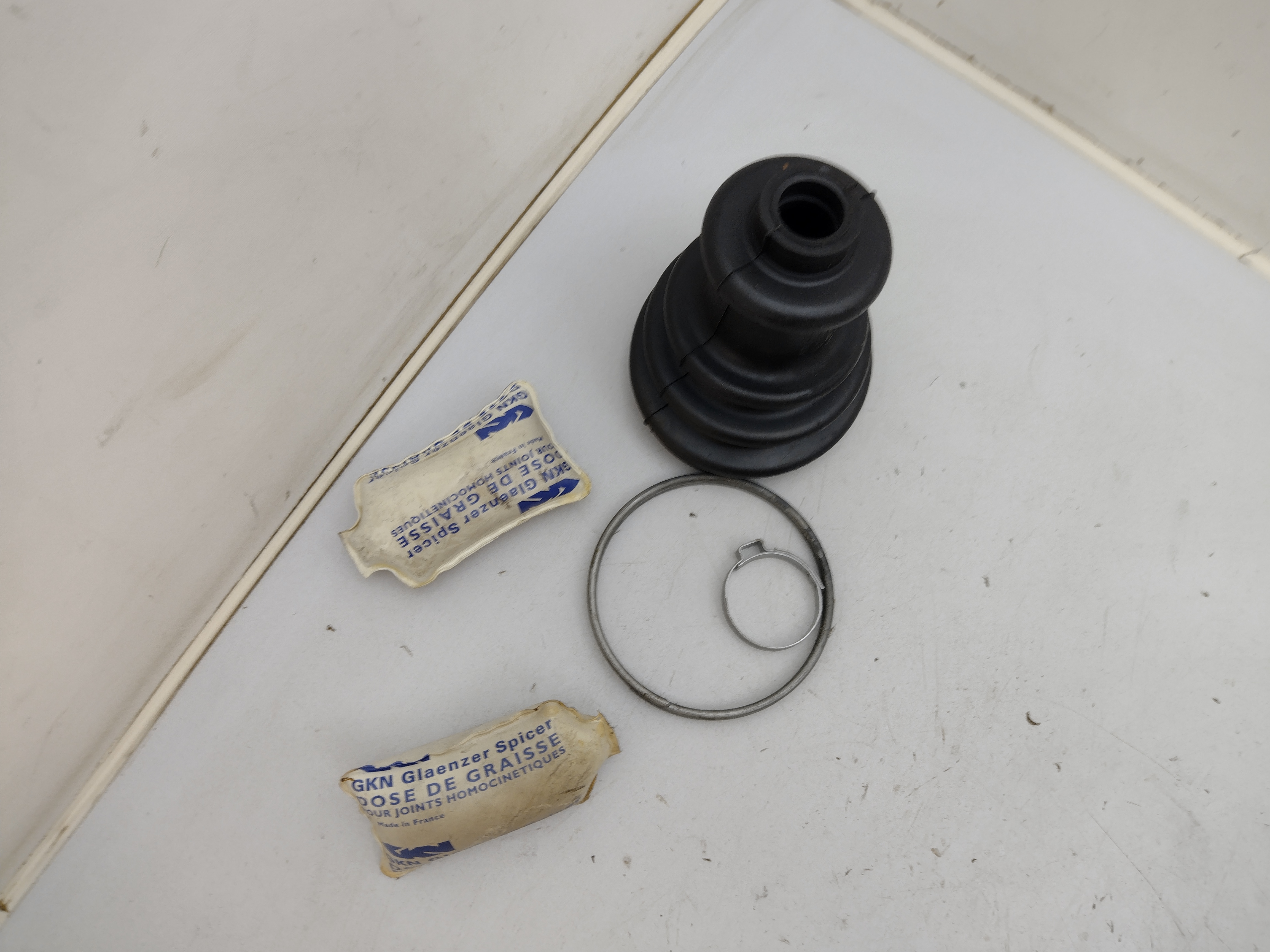 Peugeot / Citroen Manschettensatz 86mm Radseite 329374 NOS NEW OEM 