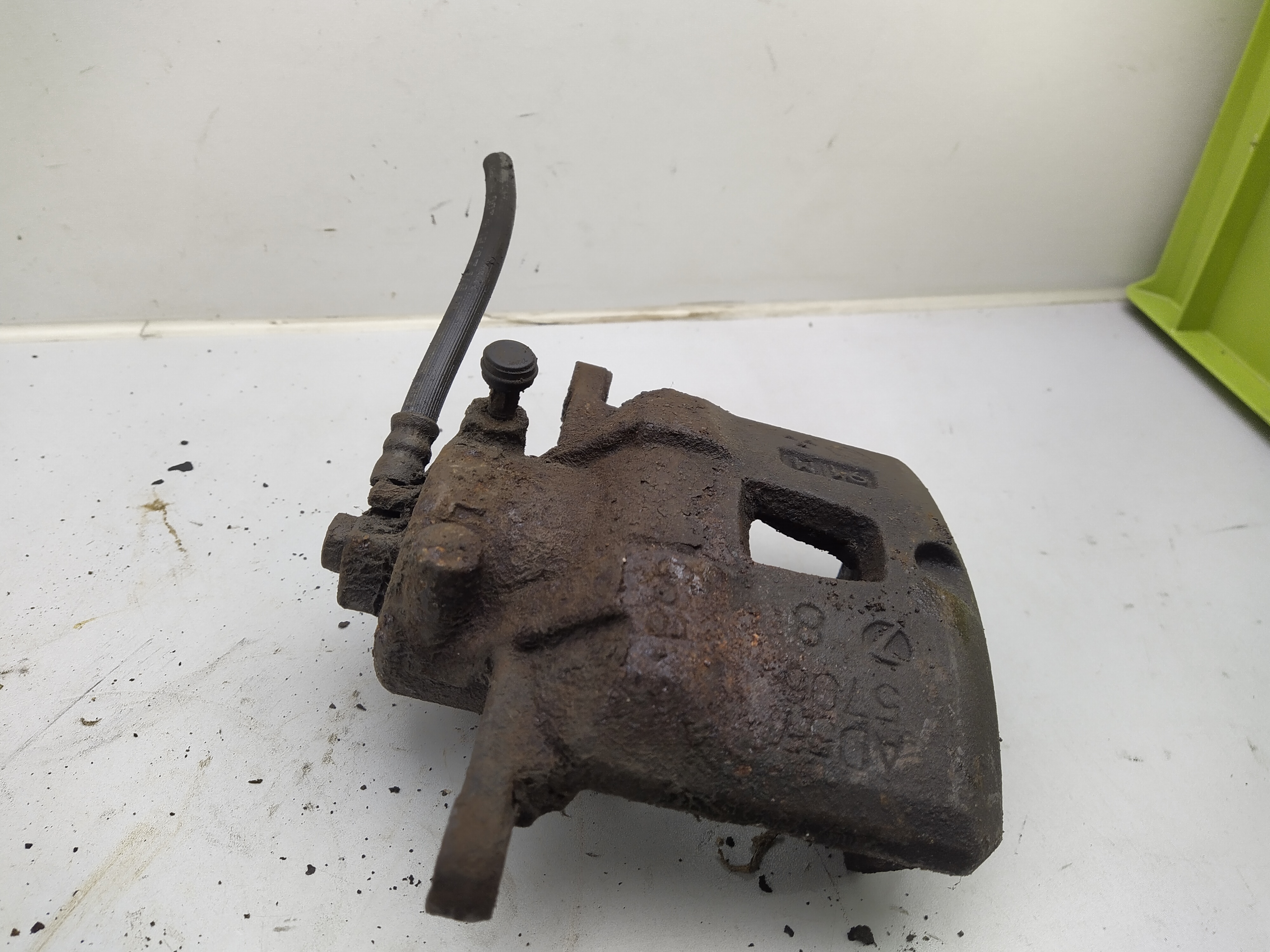 Bremssattel vorne rechts SUBARU IMPREZA GC GF Forester SF Legacy BD BG