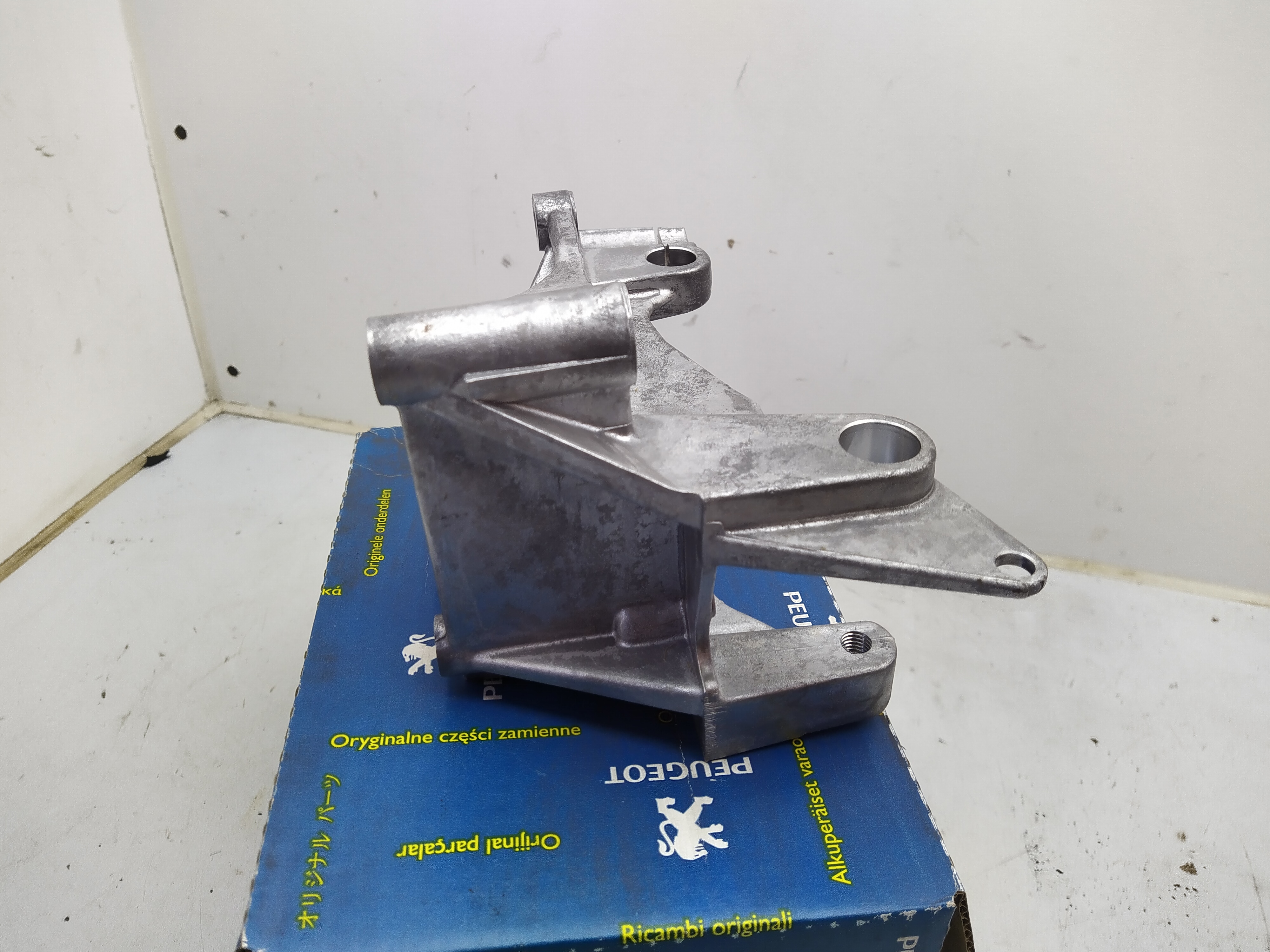 Original Peugeot HALT GENERATOR 5706G2 NEU NOS NEW